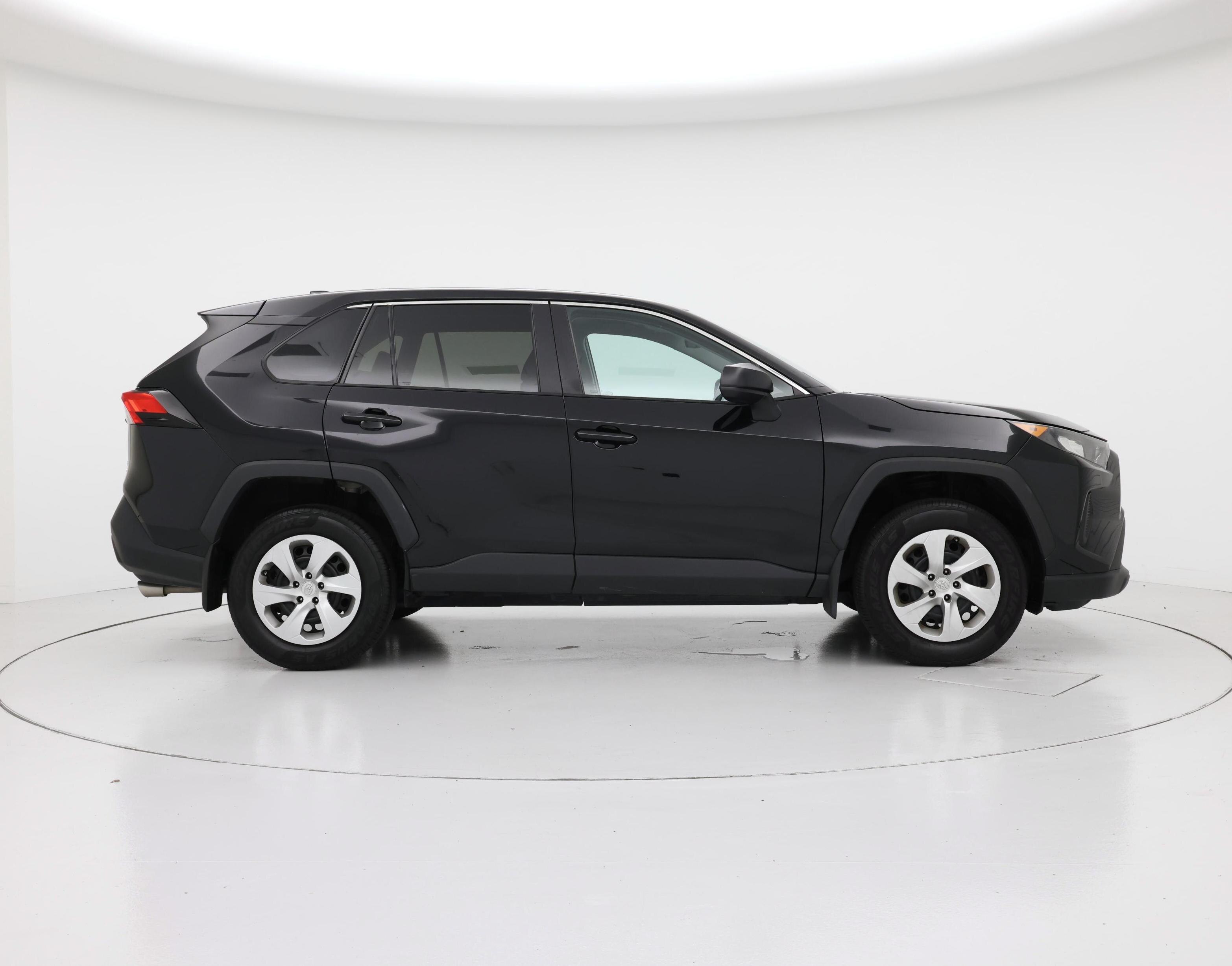Thumbnail: 2022 Toyota RAV4 - 7