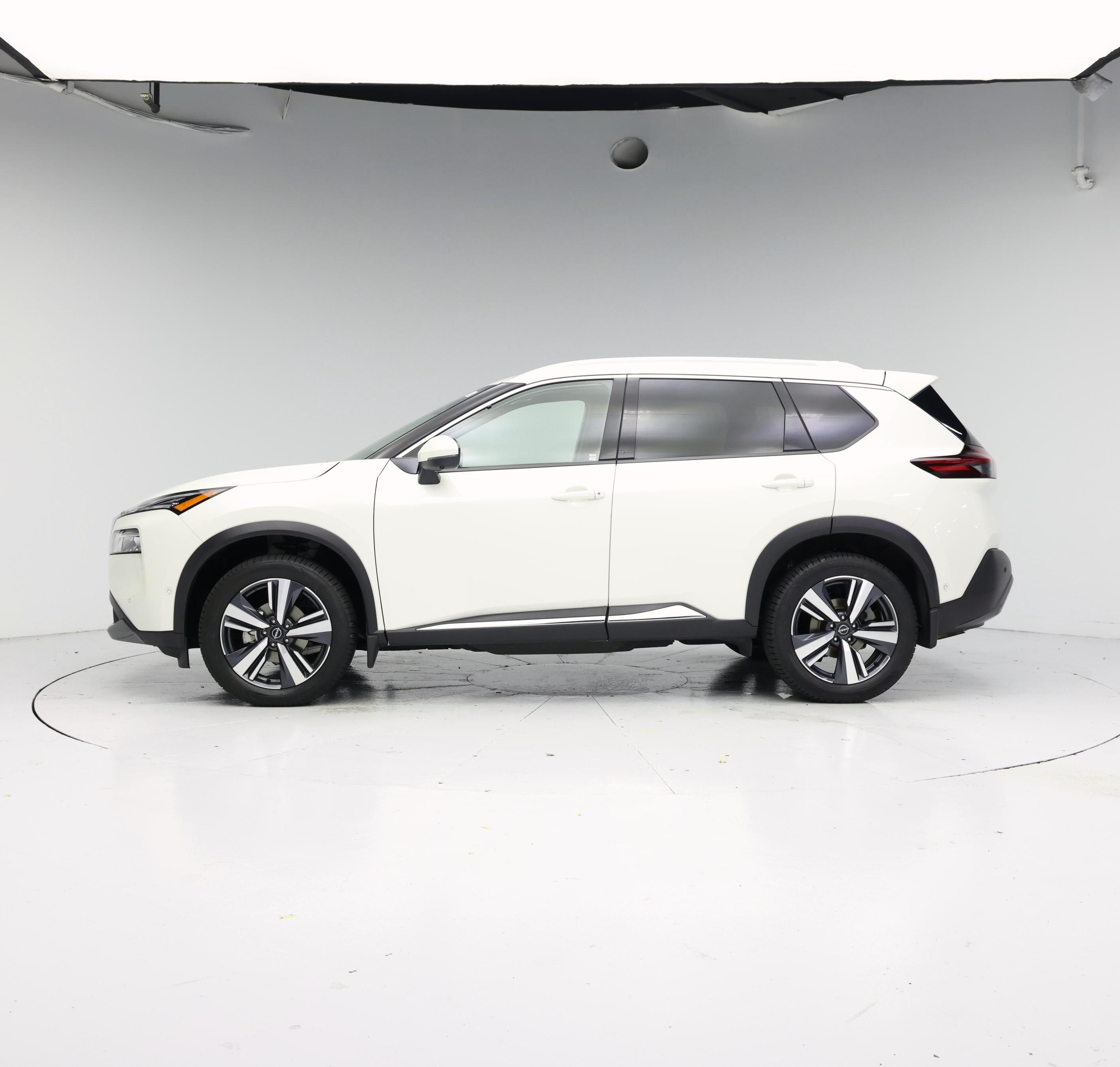 Thumbnail: 2023 Nissan Rogue - 3
