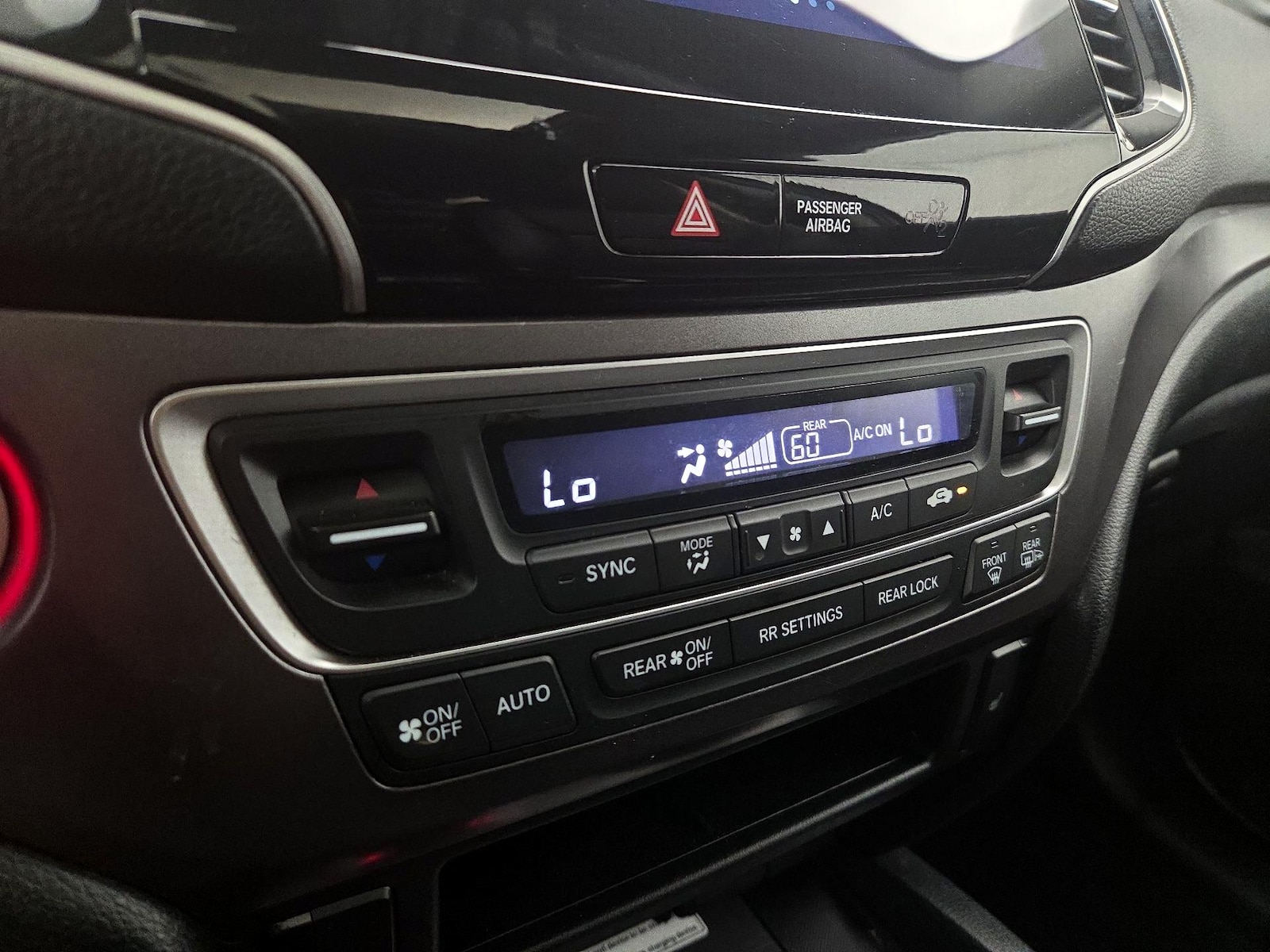 2021 Honda Pilot SE - Photo 17