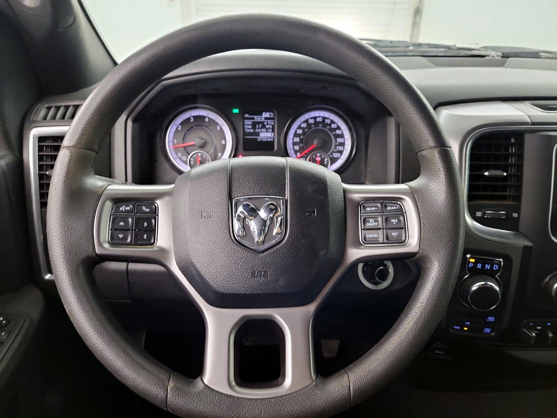 Thumbnail: 2021 RAM 1500 Classic - 10