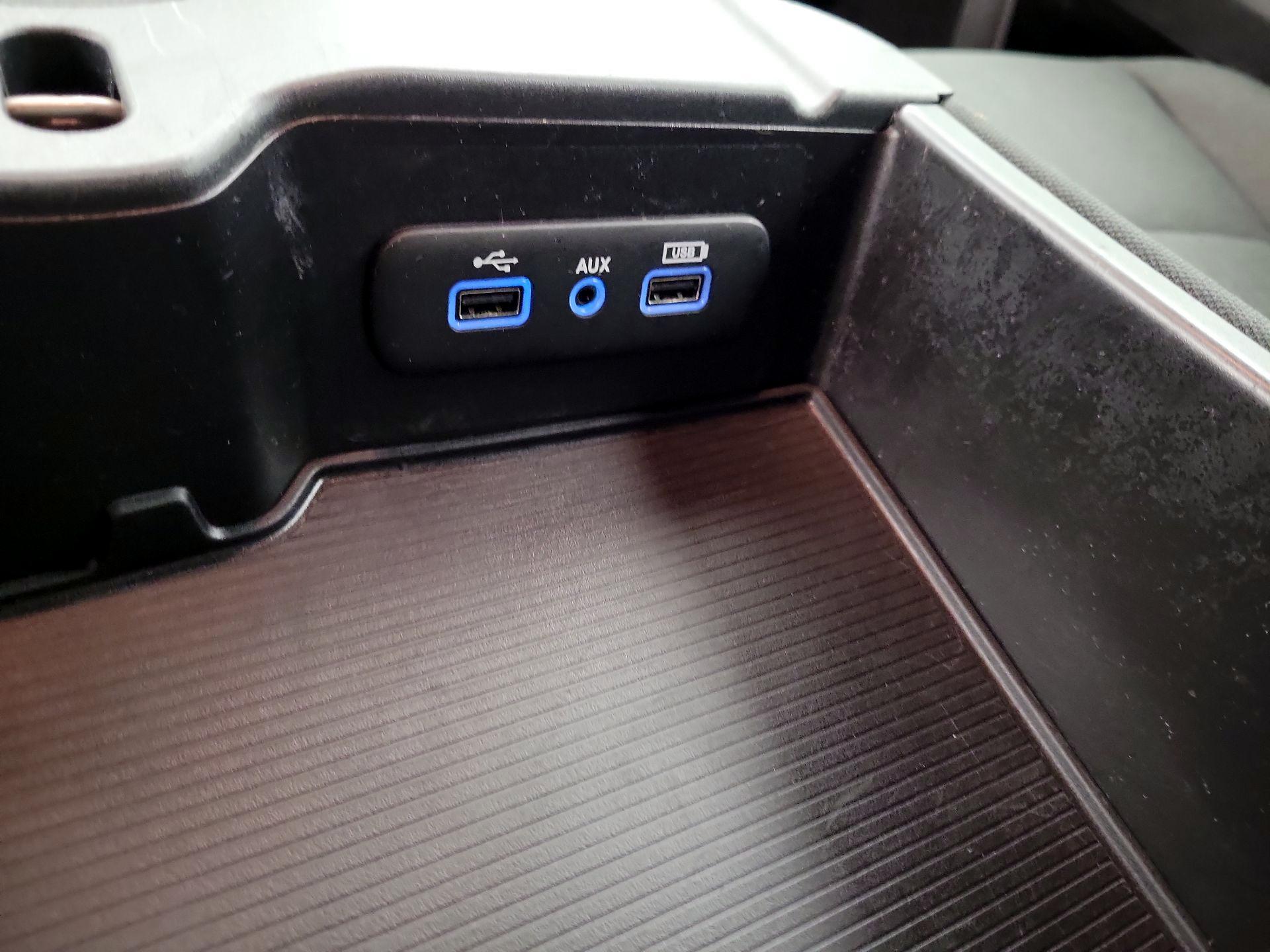 Thumbnail: 2021 RAM 1500 Classic - 18