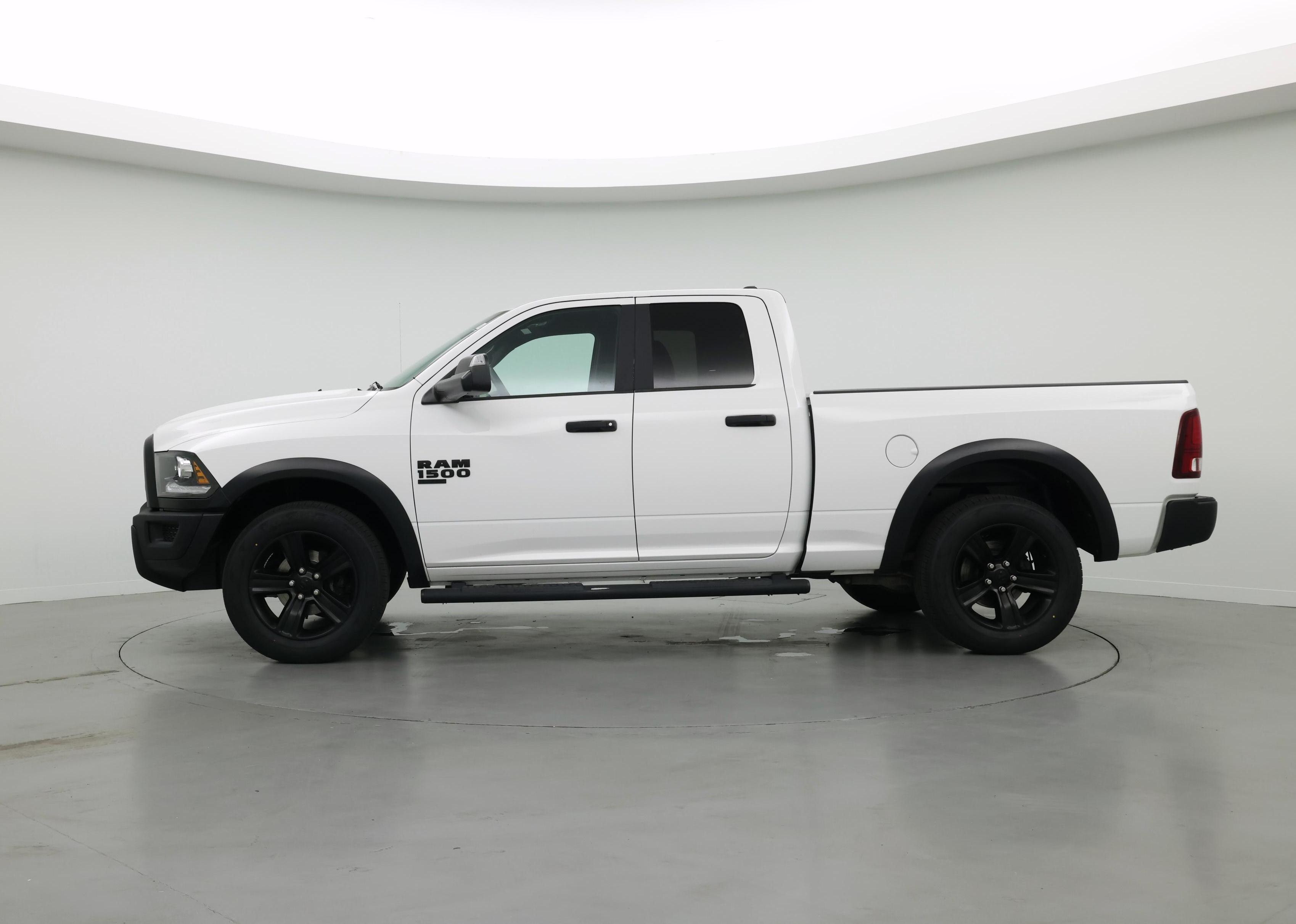 Thumbnail: 2021 RAM 1500 Classic - 3
