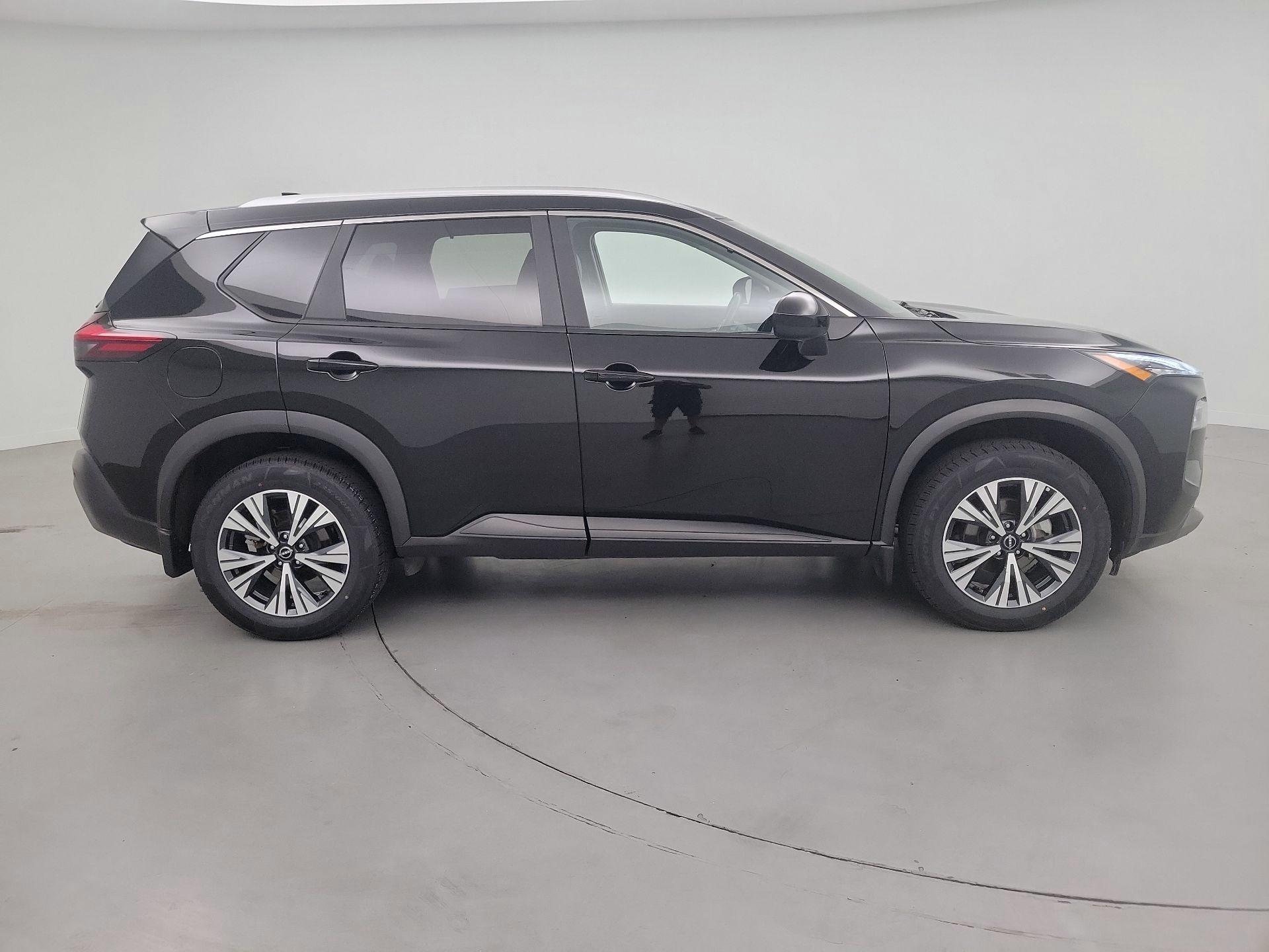 Thumbnail: 2023 Nissan Rogue - 4
