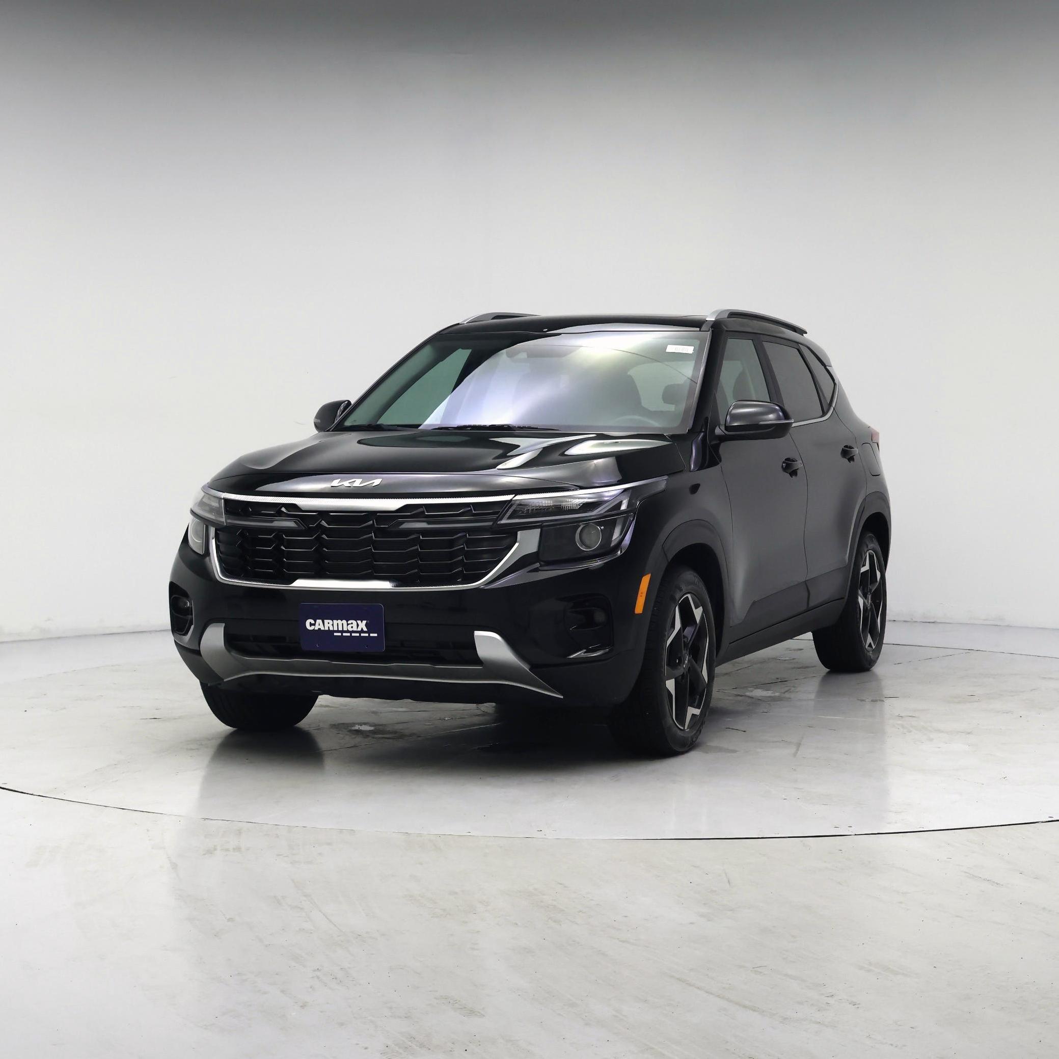 Thumbnail: 2024 Kia Seltos - 4