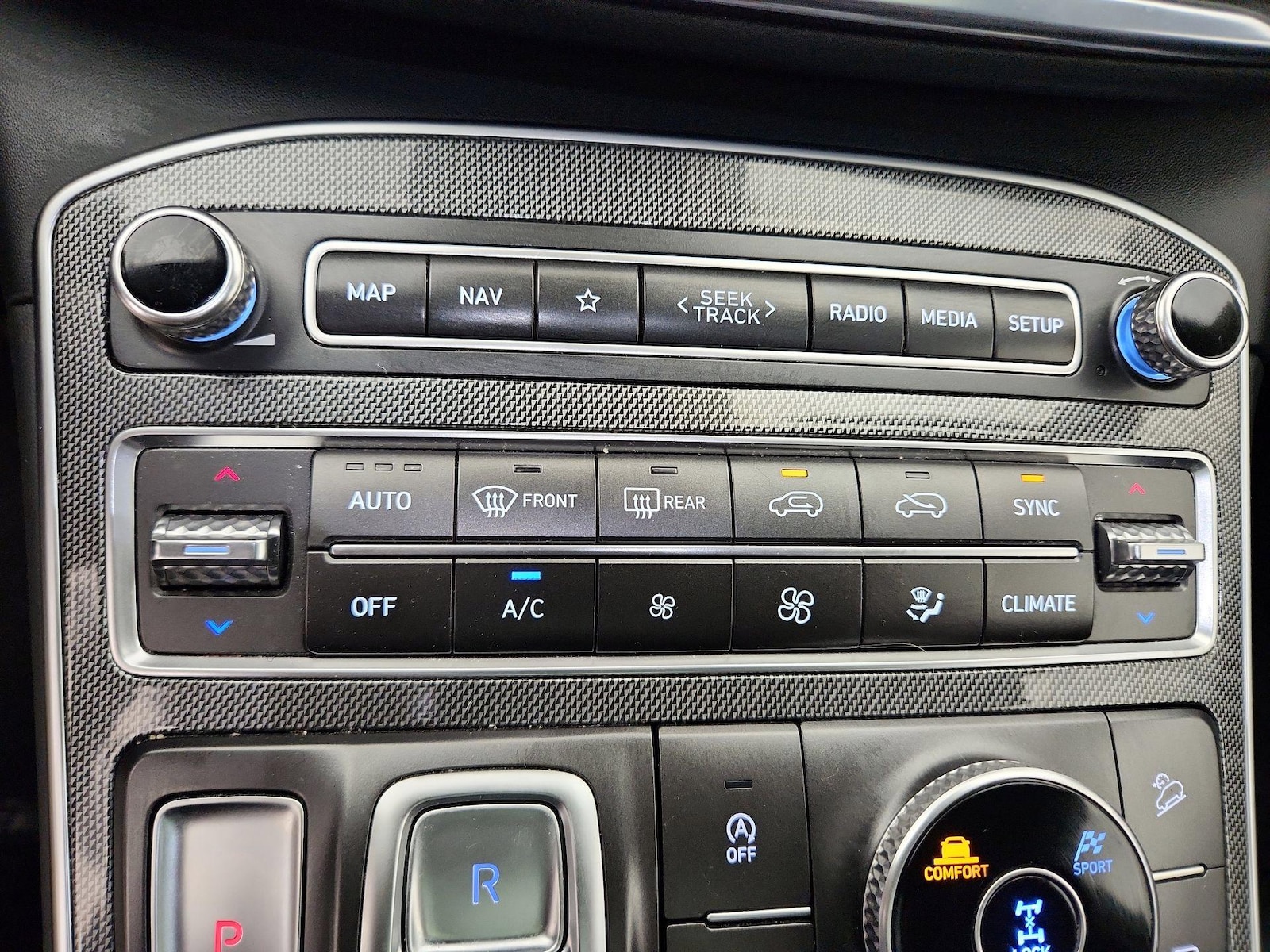 2023 Hyundai Santa Fe SEL - Photo 18