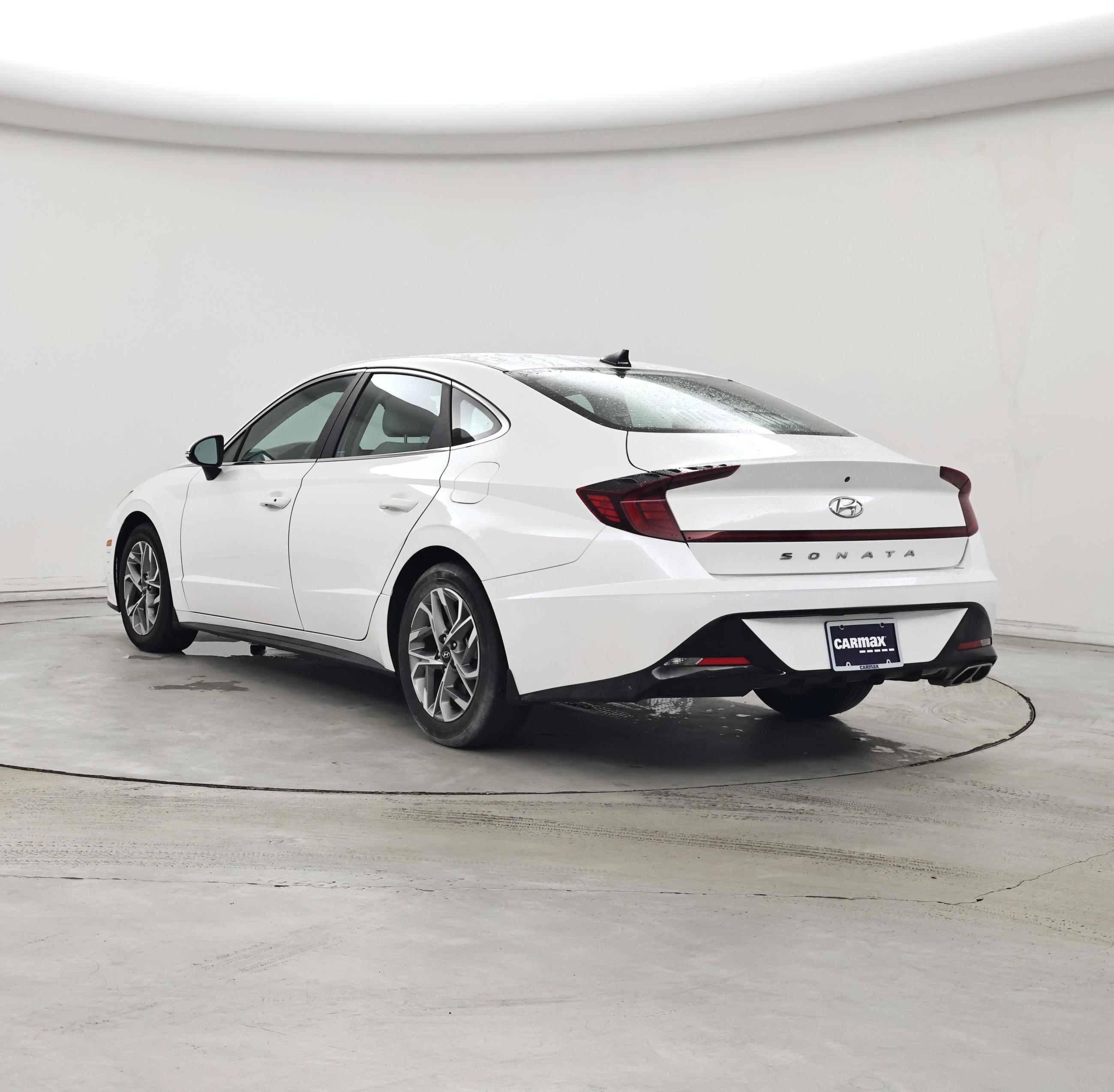 Thumbnail: 2023 Hyundai Sonata - 2