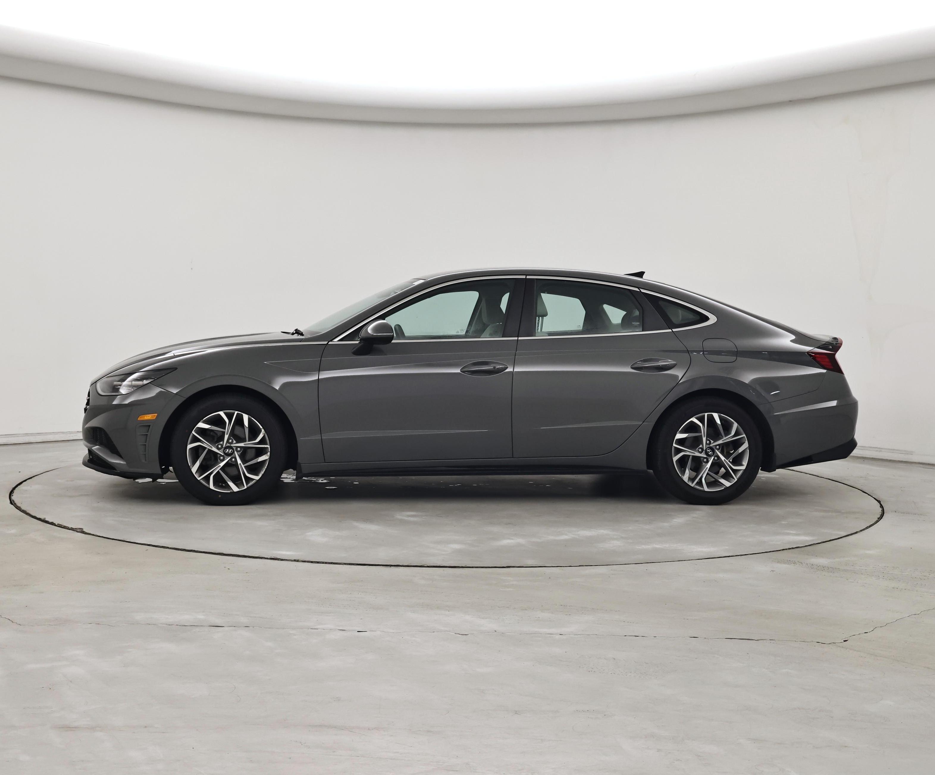 Thumbnail: 2023 Hyundai Sonata - 3