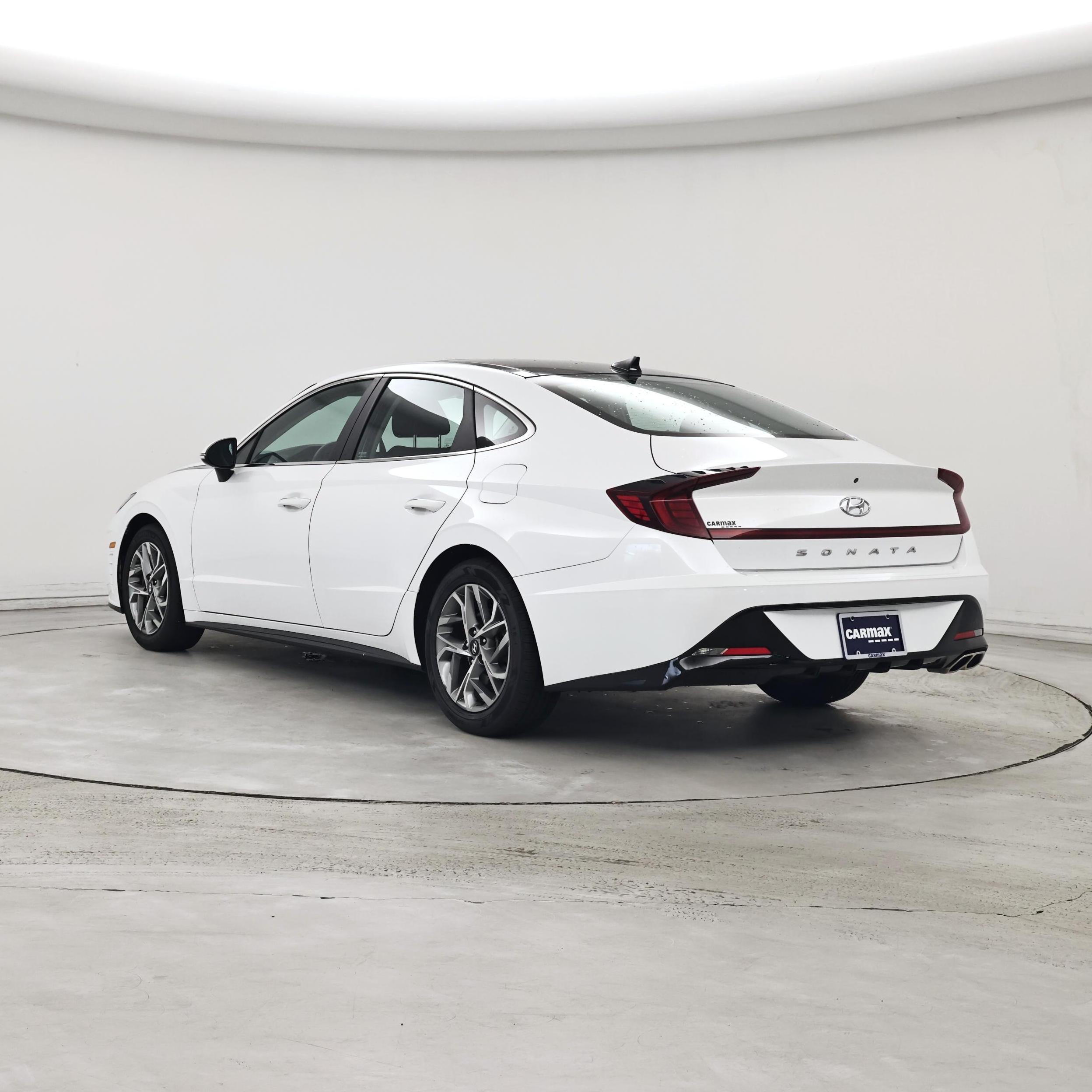 Thumbnail: 2023 Hyundai Sonata - 2