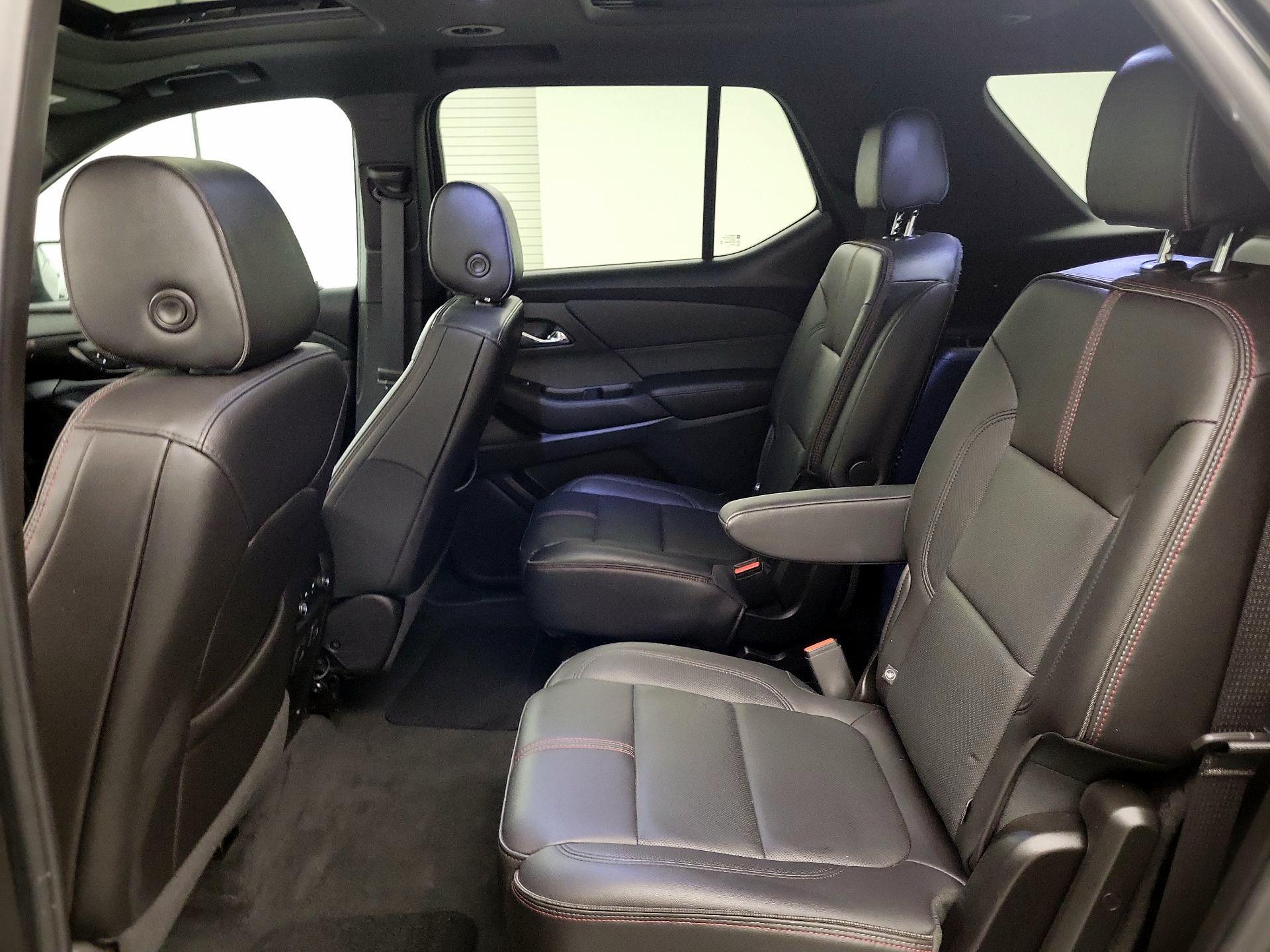 Thumbnail: 2022 Chevrolet Traverse - 18