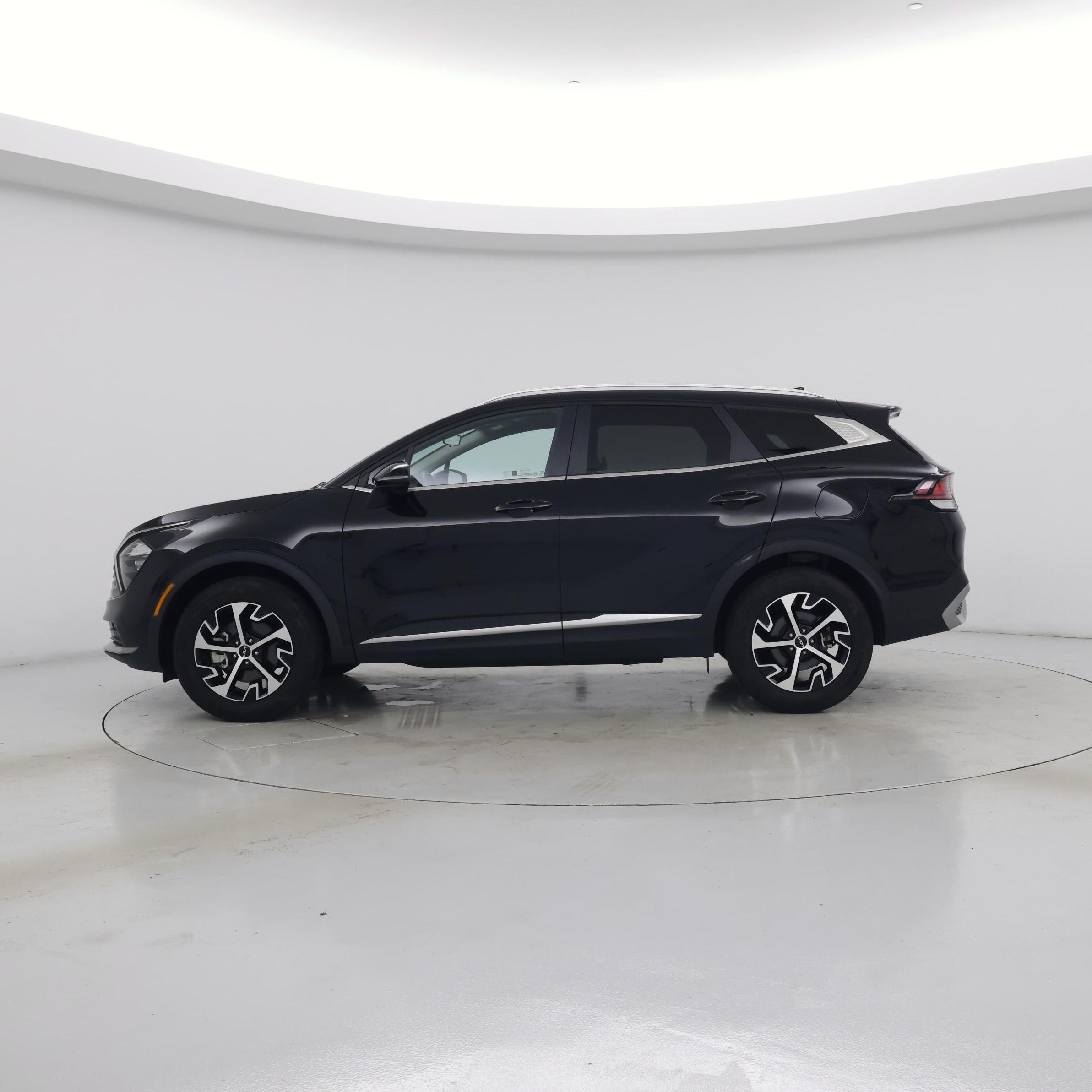 Thumbnail: 2023 Kia Sportage - 3