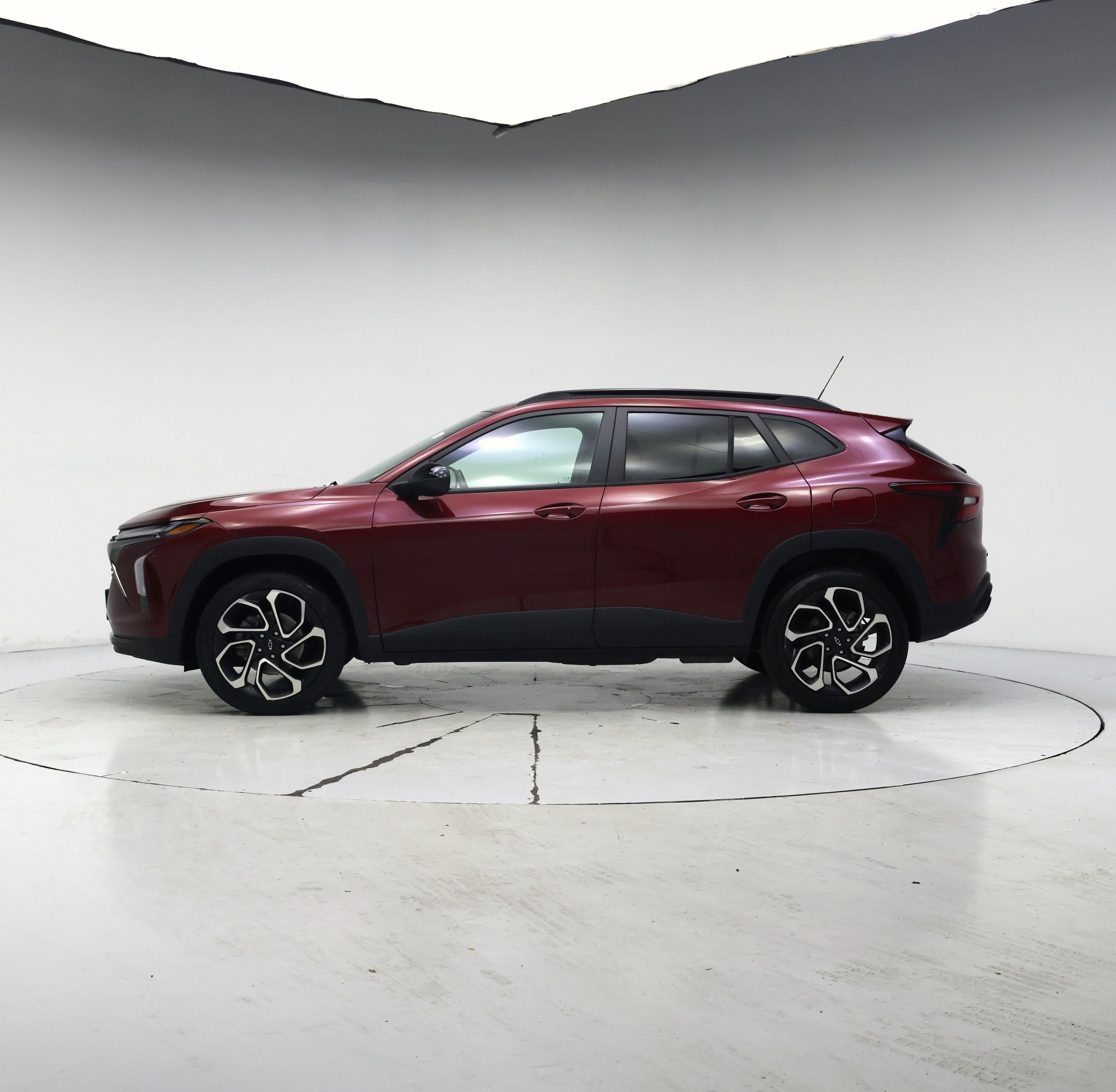 Thumbnail: 2024 Chevrolet Trax - 3
