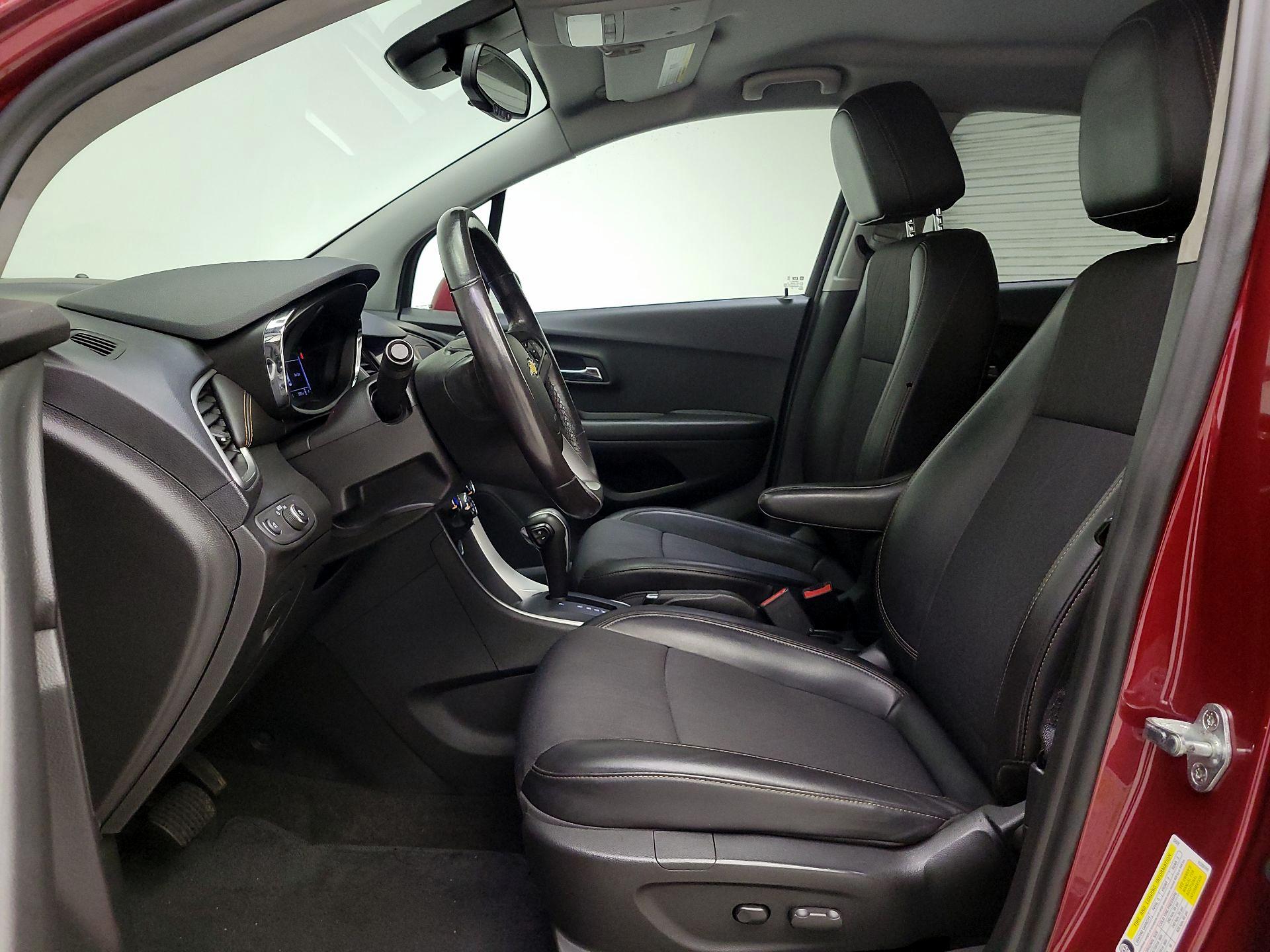 Thumbnail: 2022 Chevrolet Trax - 11