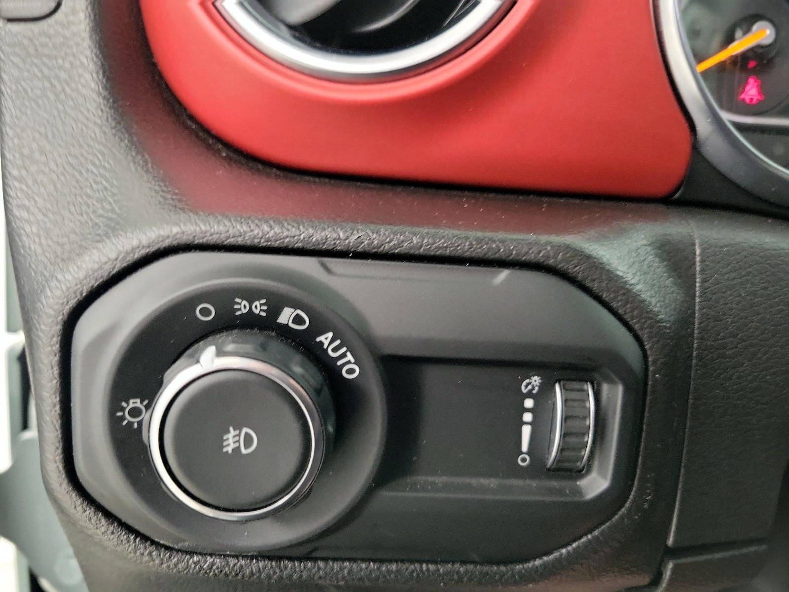 2023 Jeep Wrangler 2-Door Rubicon - Photo 14