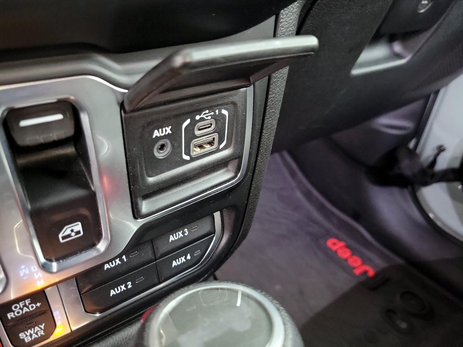 2023 Jeep Wrangler 2-Door Rubicon - Photo 19