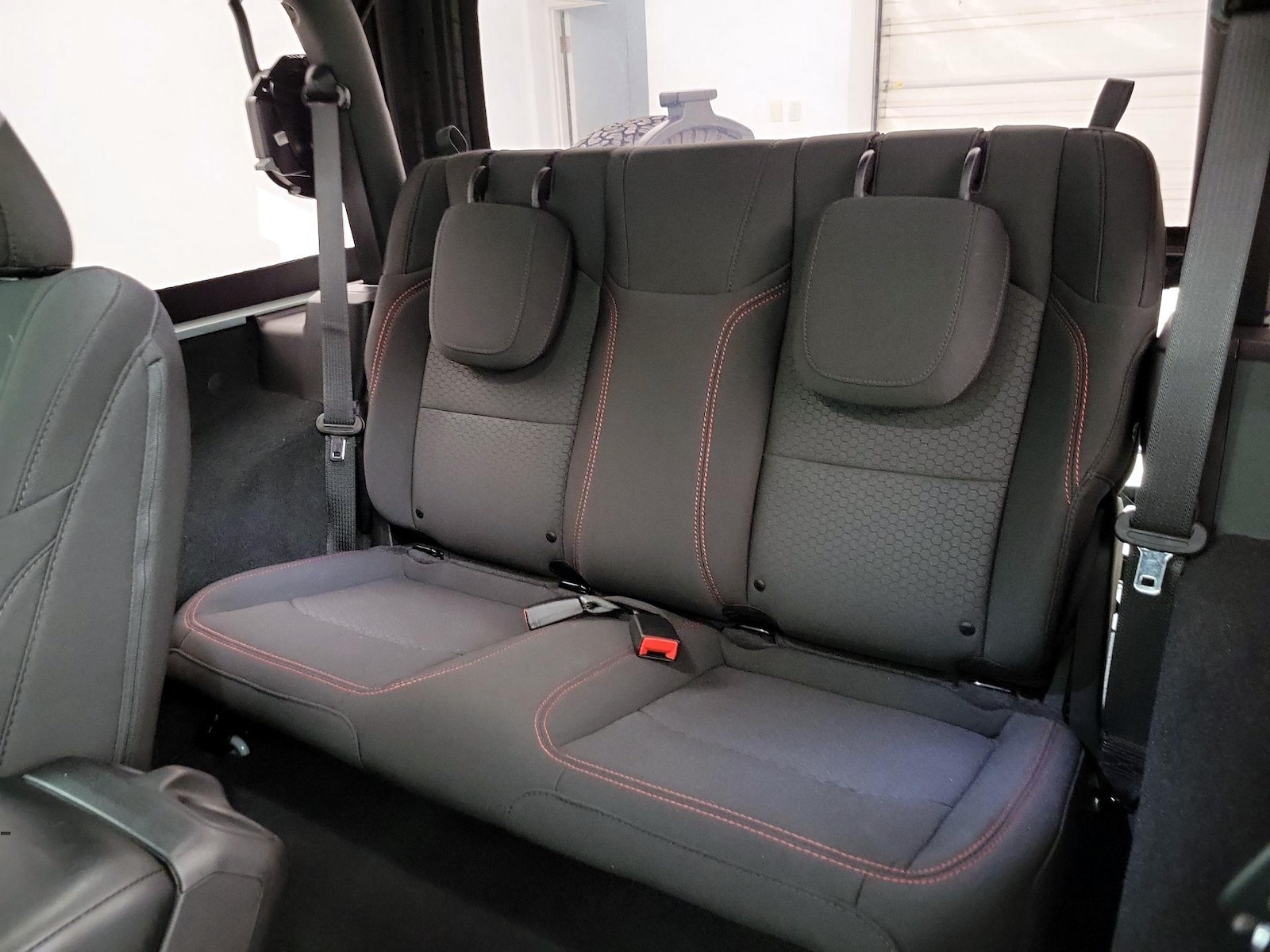 2023 Jeep Wrangler 2-Door Rubicon - Photo 20