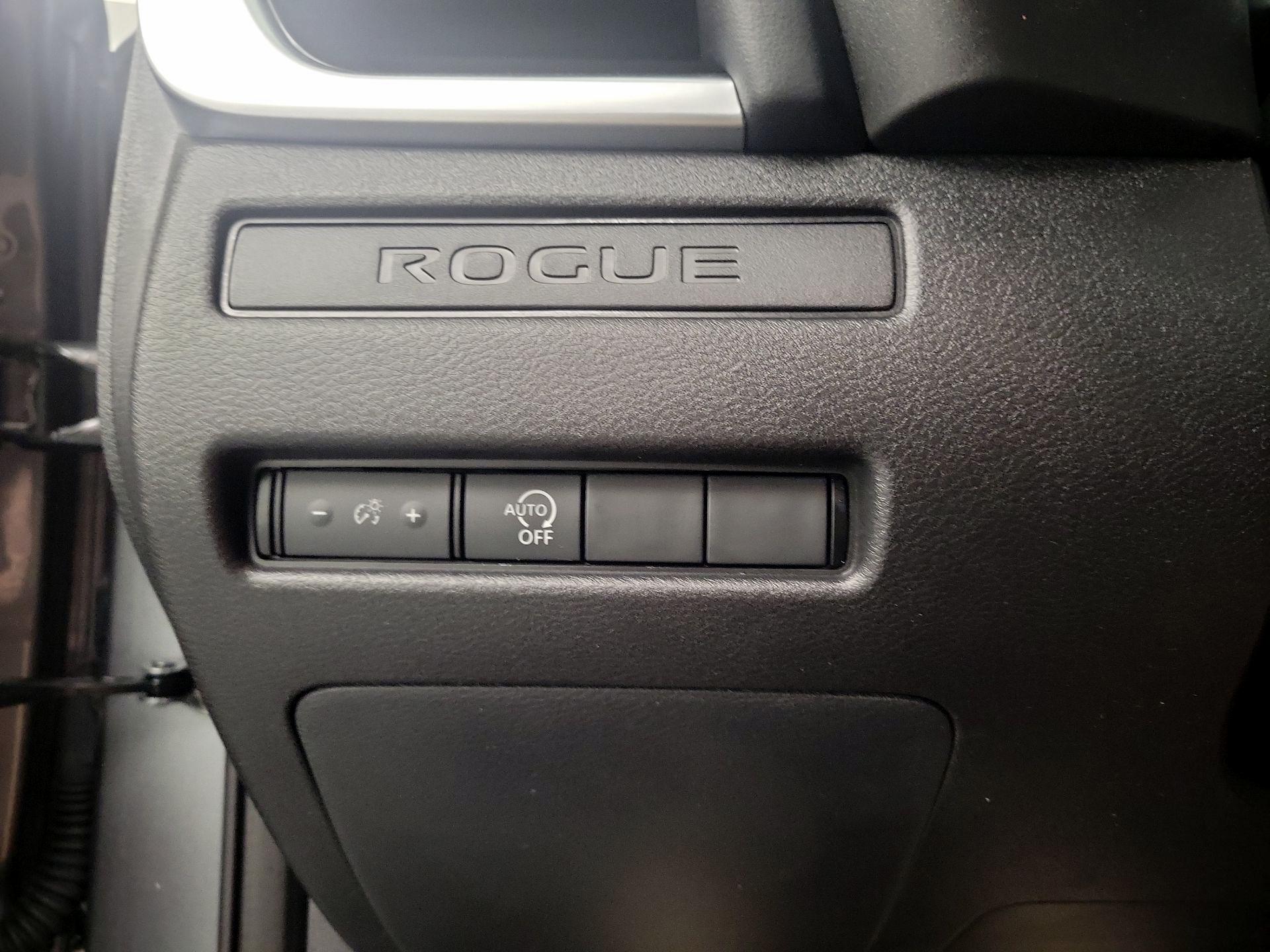 Thumbnail: 2023 Nissan Rogue - 13