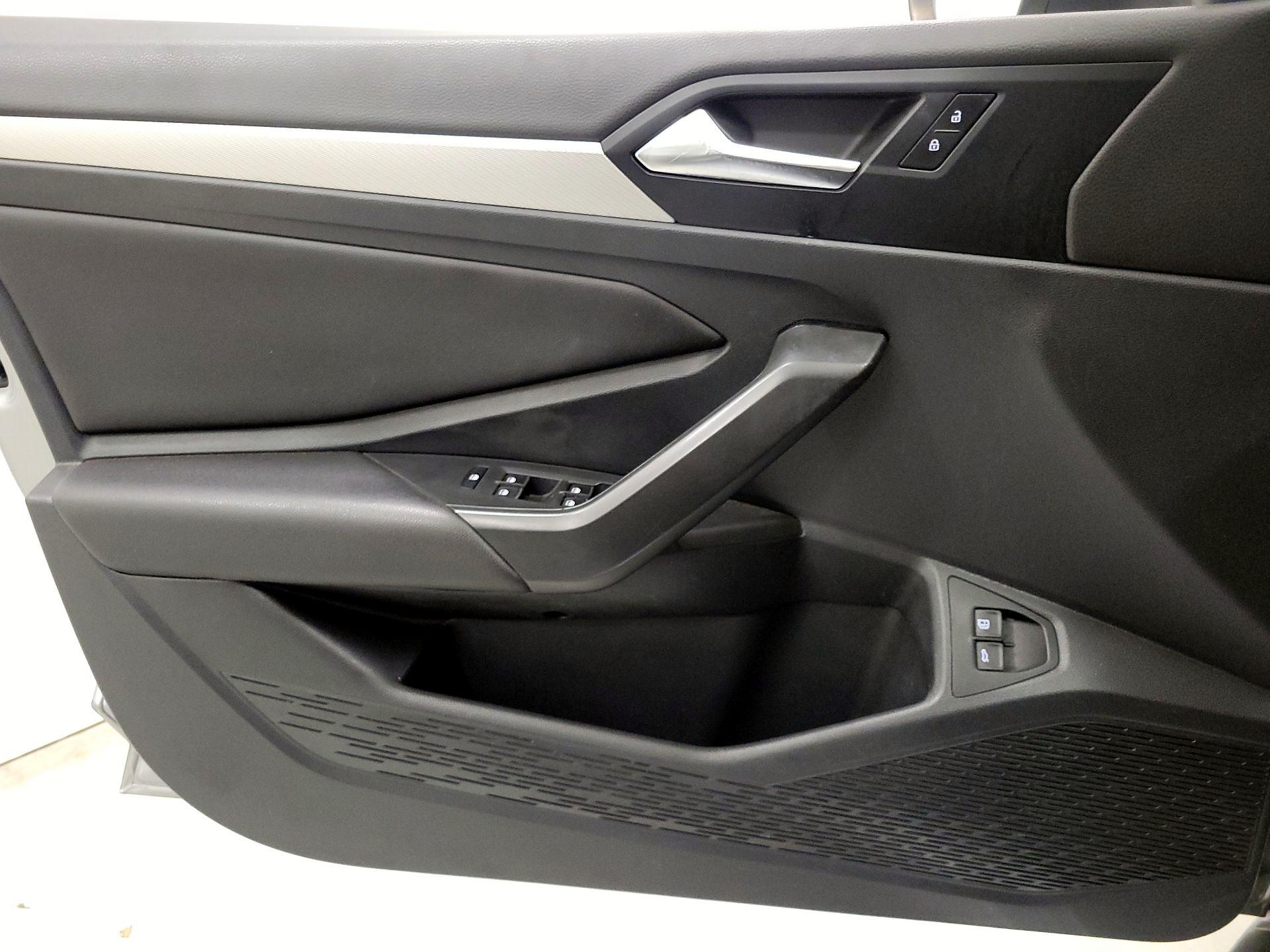 Thumbnail: 2021 Volkswagen Jetta - 12