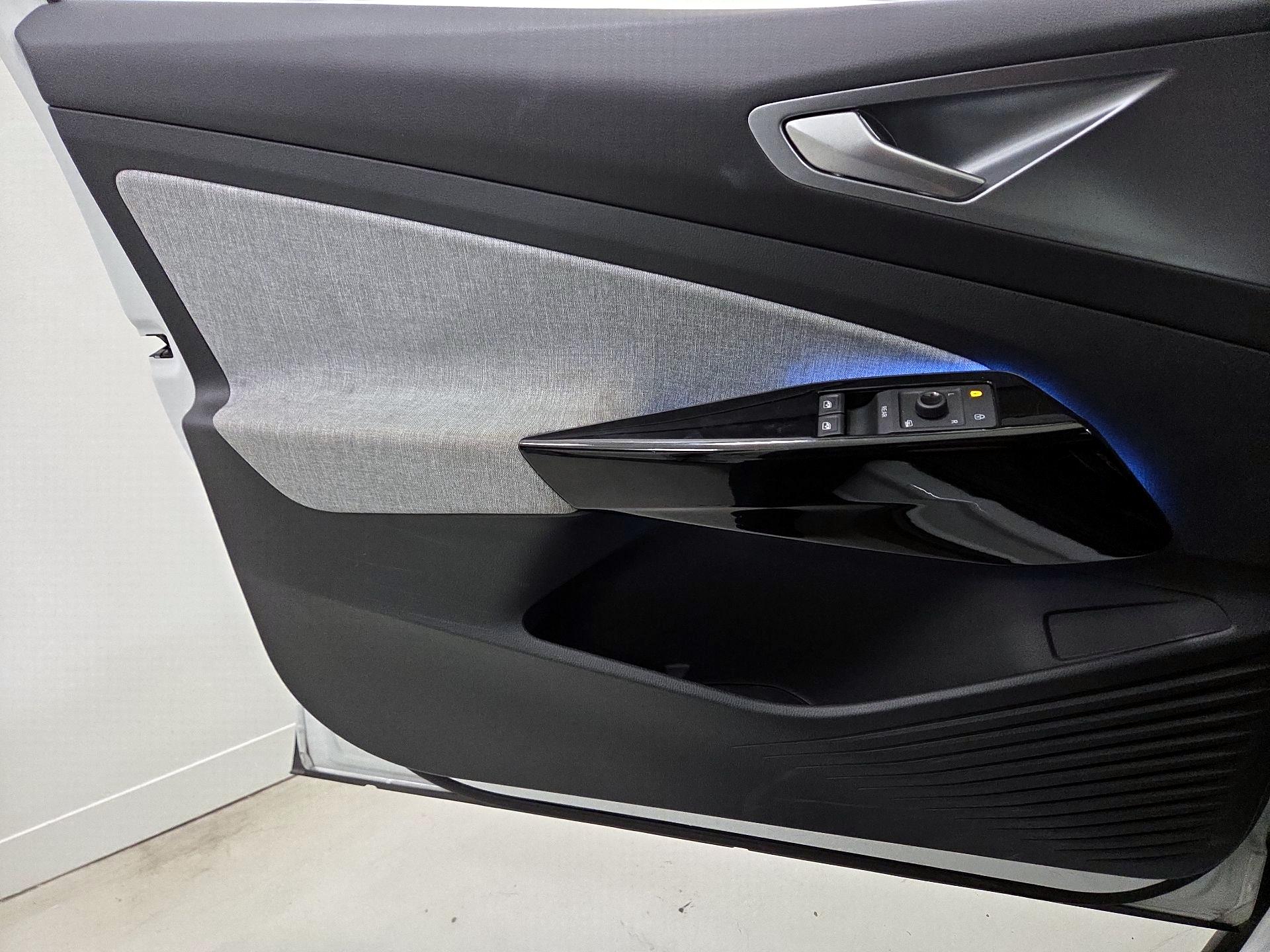 Thumbnail: 2024 Volkswagen ID.4 - 12