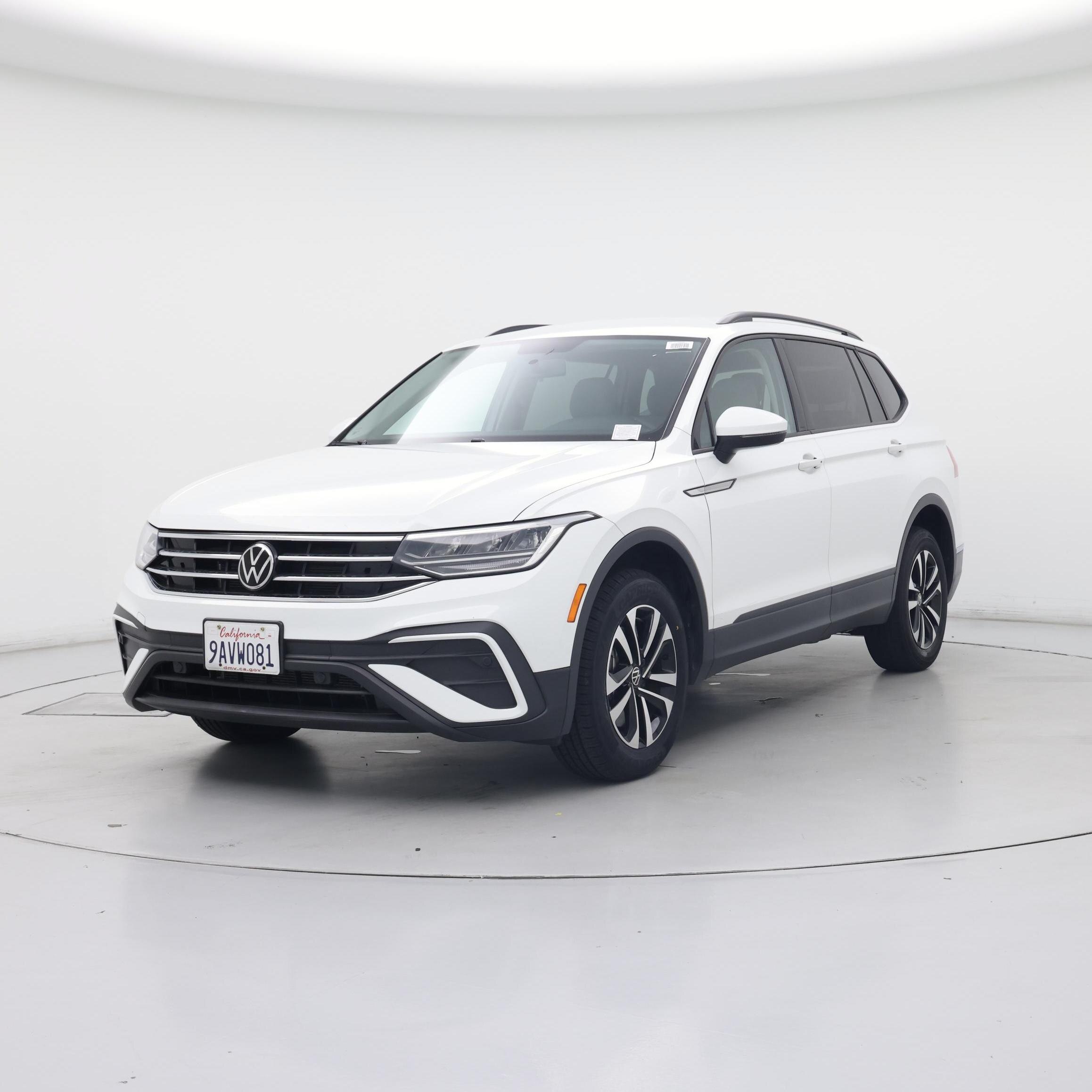 Thumbnail: 2022 Volkswagen Tiguan - 4