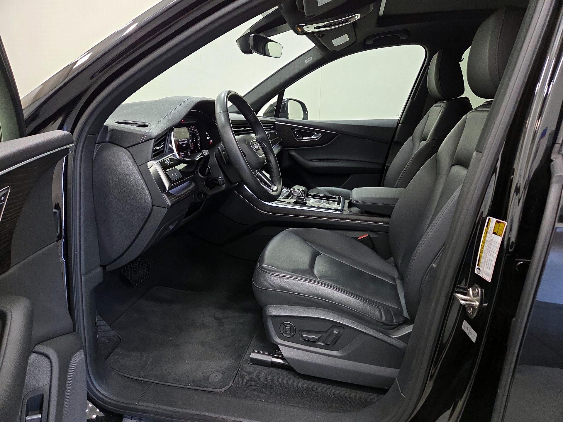 Thumbnail: 2023 Audi Q7 - 11