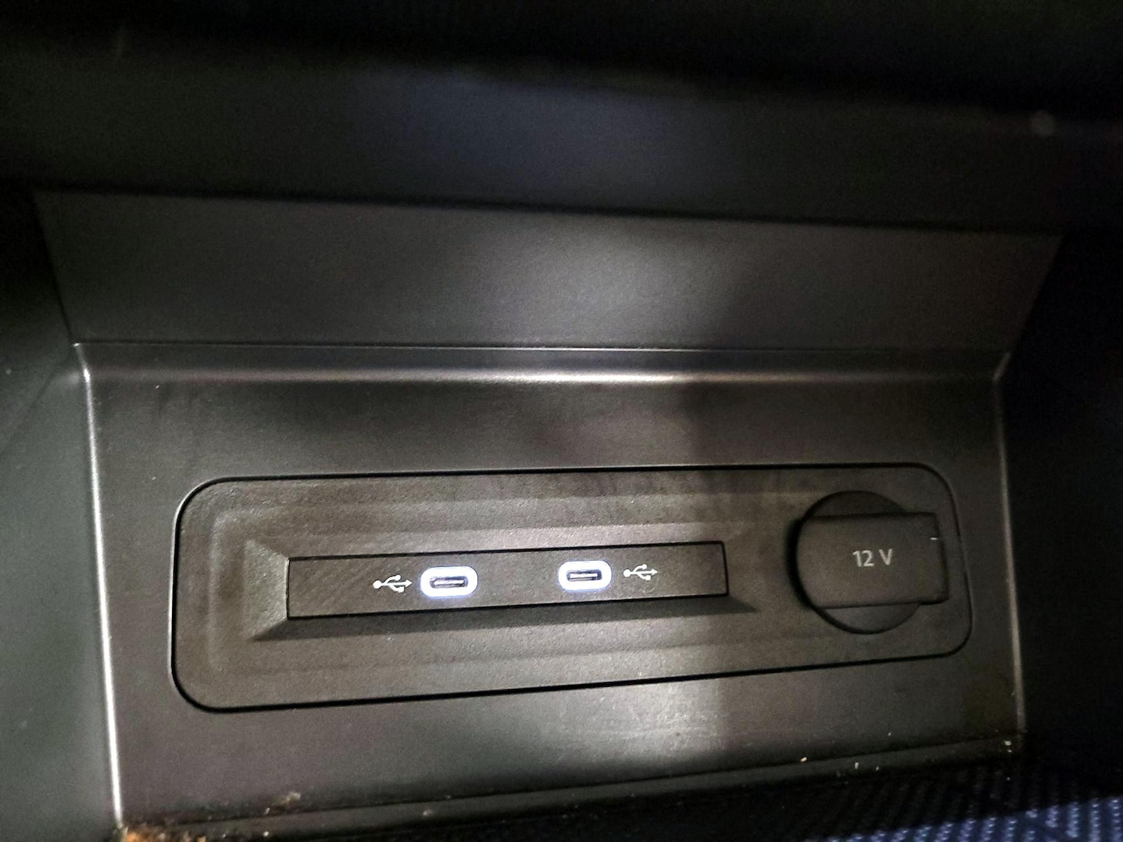 2023 Volkswagen Atlas SE w/Tech - Photo 19