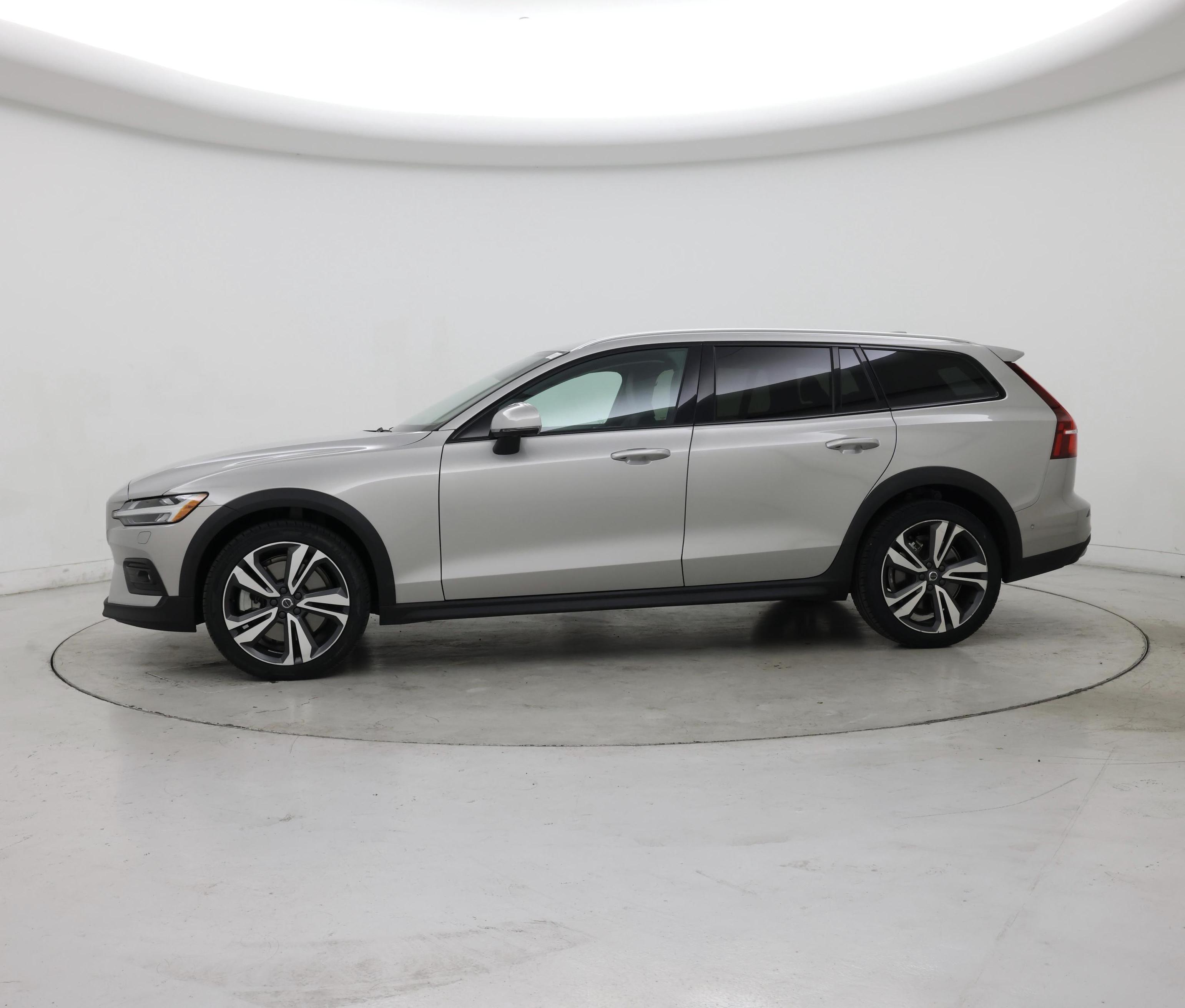 Thumbnail: 2025 Volvo S60 - 3