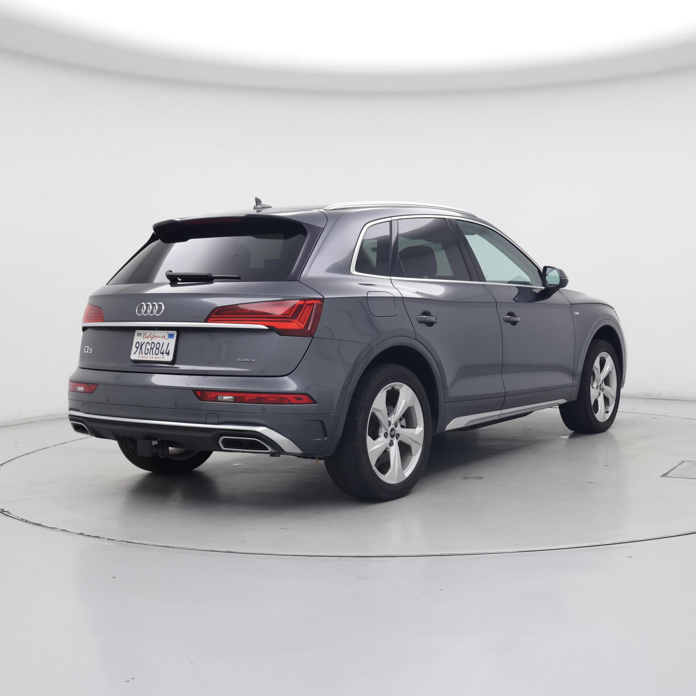 Thumbnail: 2023 Audi Q5 - 8