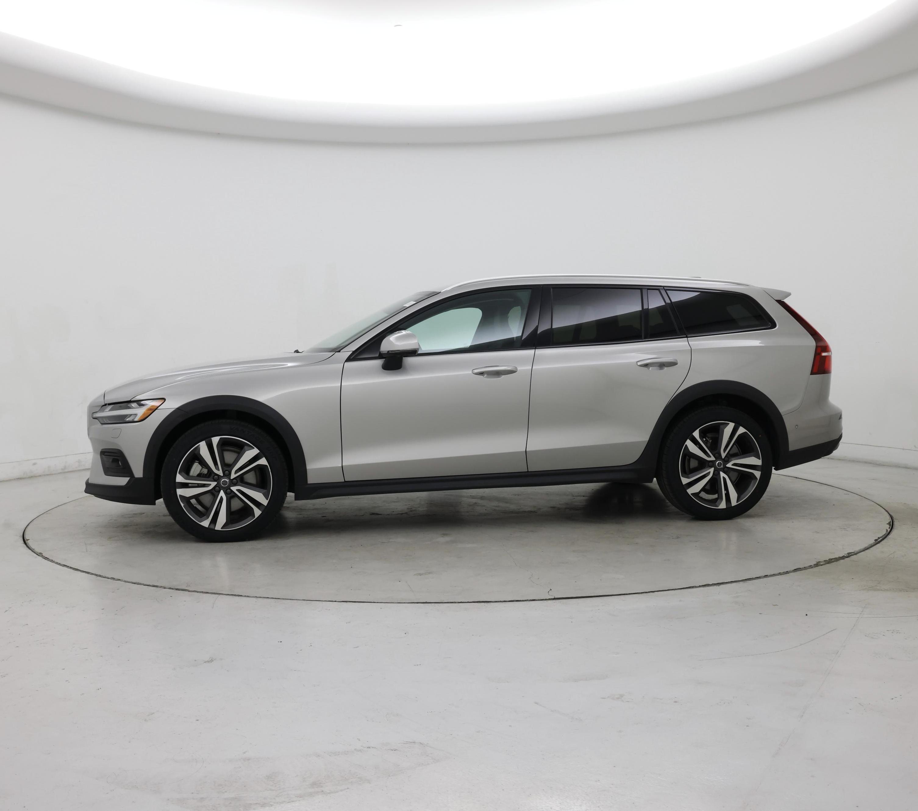 Thumbnail: 2025 Volvo S60 - 3