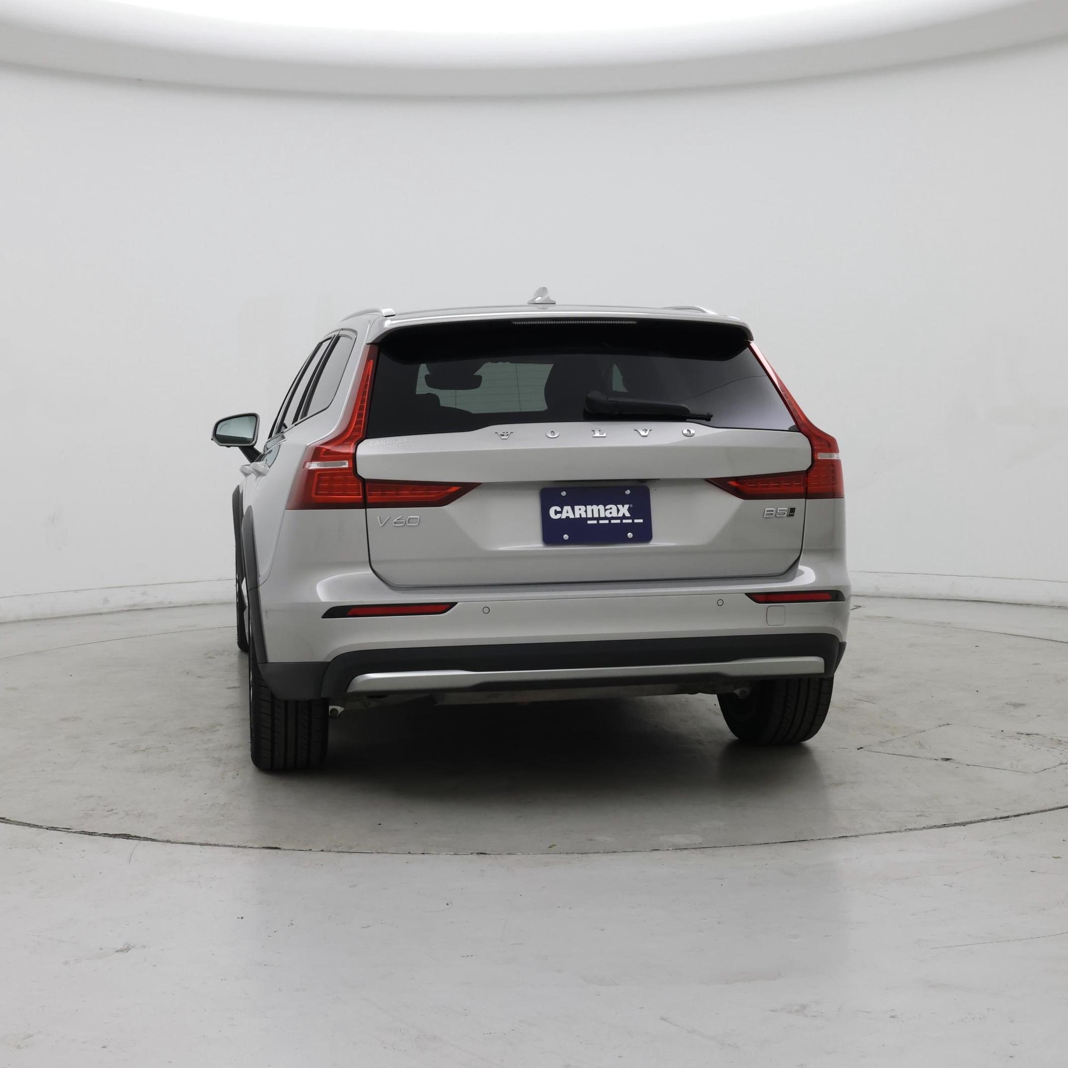 Thumbnail: 2025 Volvo S60 - 6