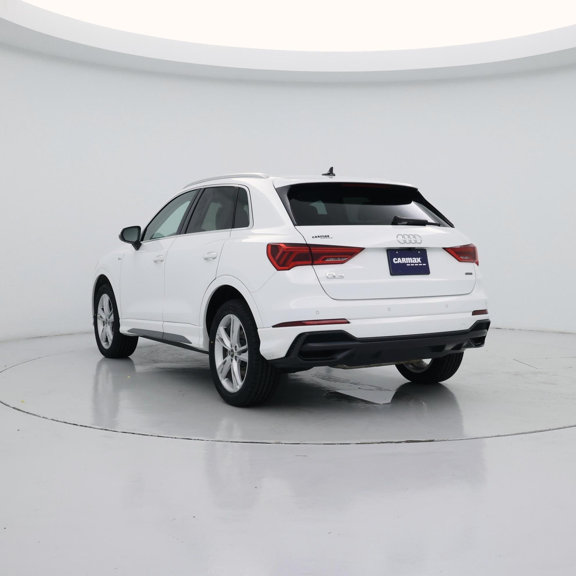 Thumbnail: 2022 Audi Q3 - 2