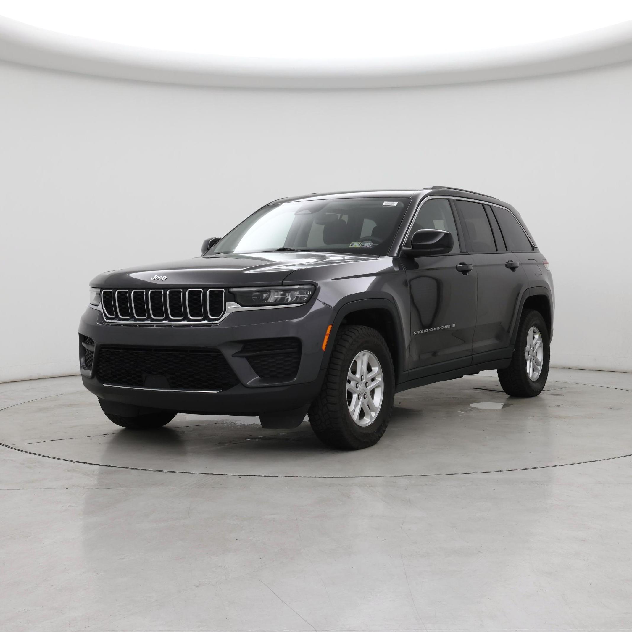 Thumbnail: 2023 Jeep Grand Cherokee - 4