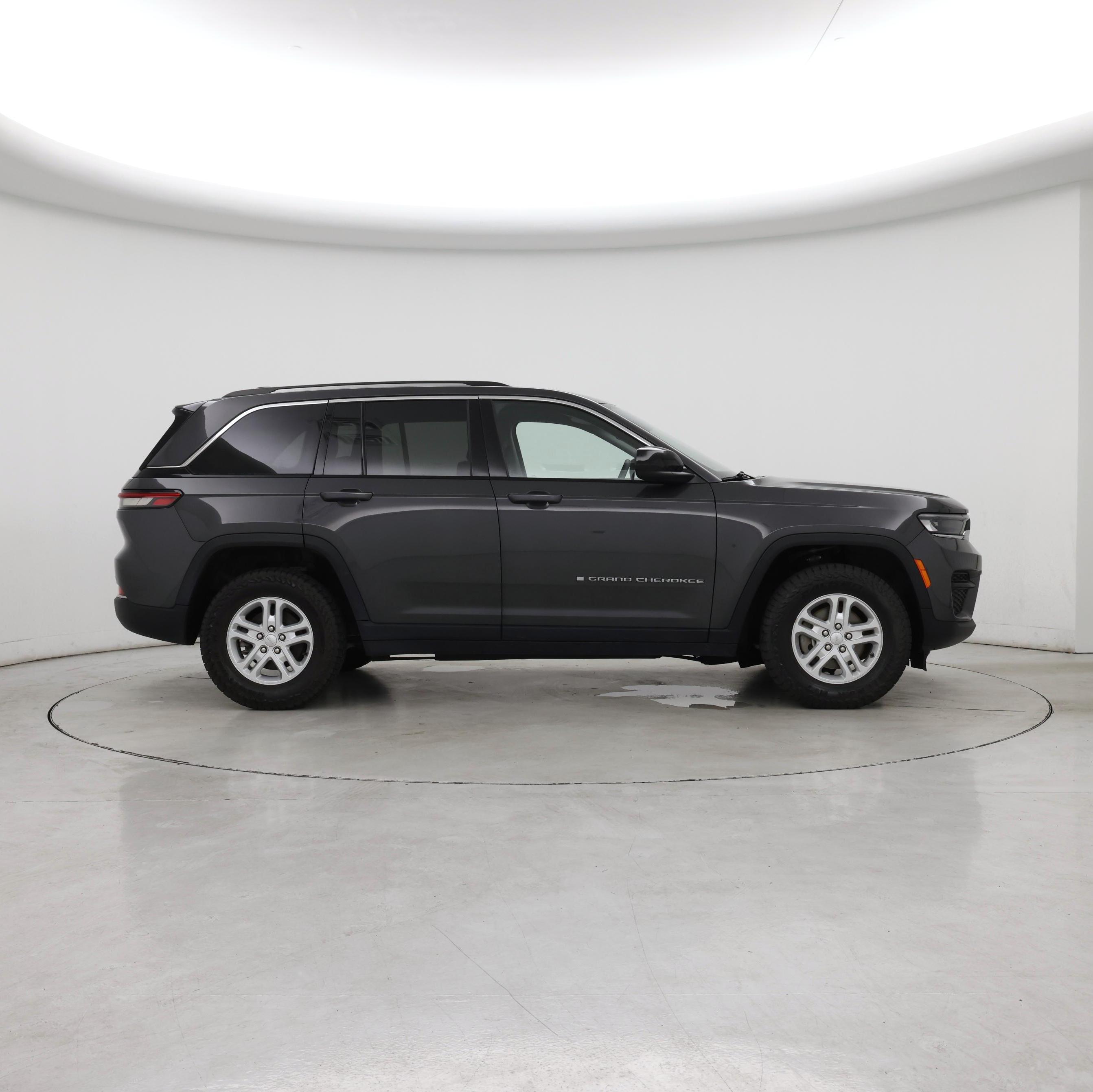 Thumbnail: 2023 Jeep Grand Cherokee - 7
