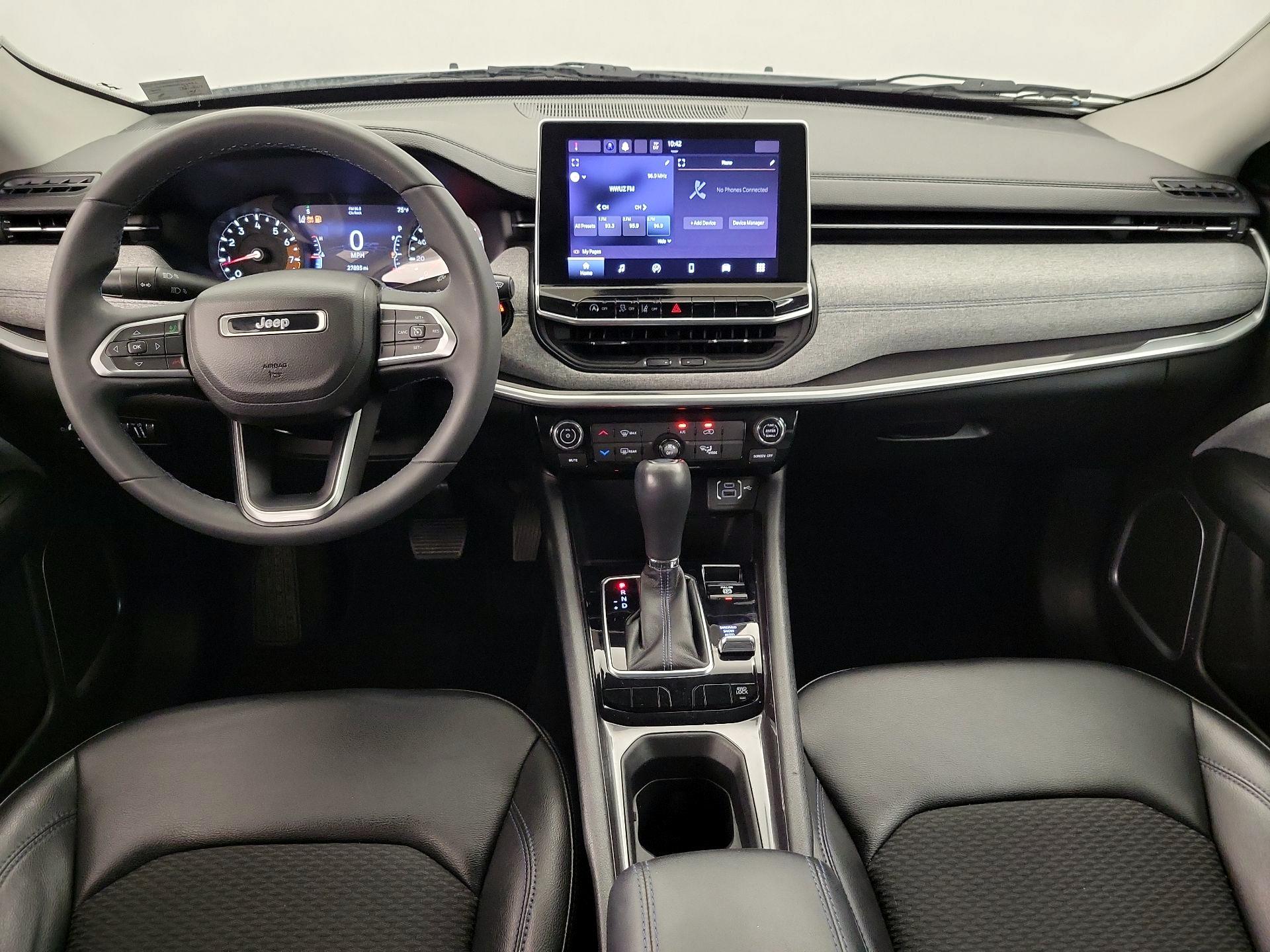 Thumbnail: 2022 Jeep Compass - 9