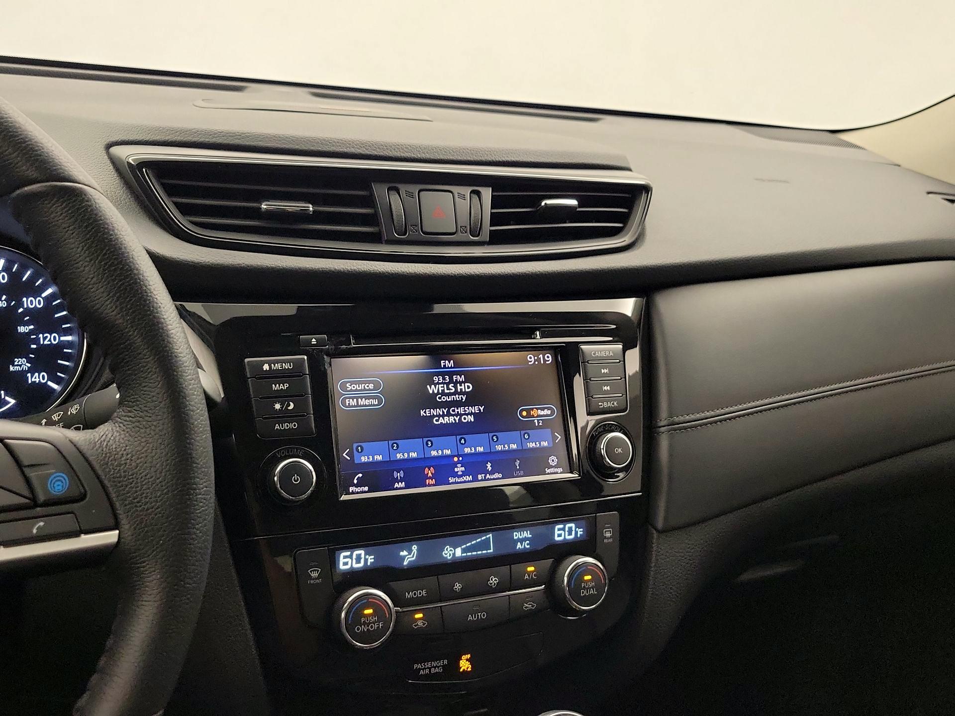Thumbnail: 2020 Nissan Rogue - 16