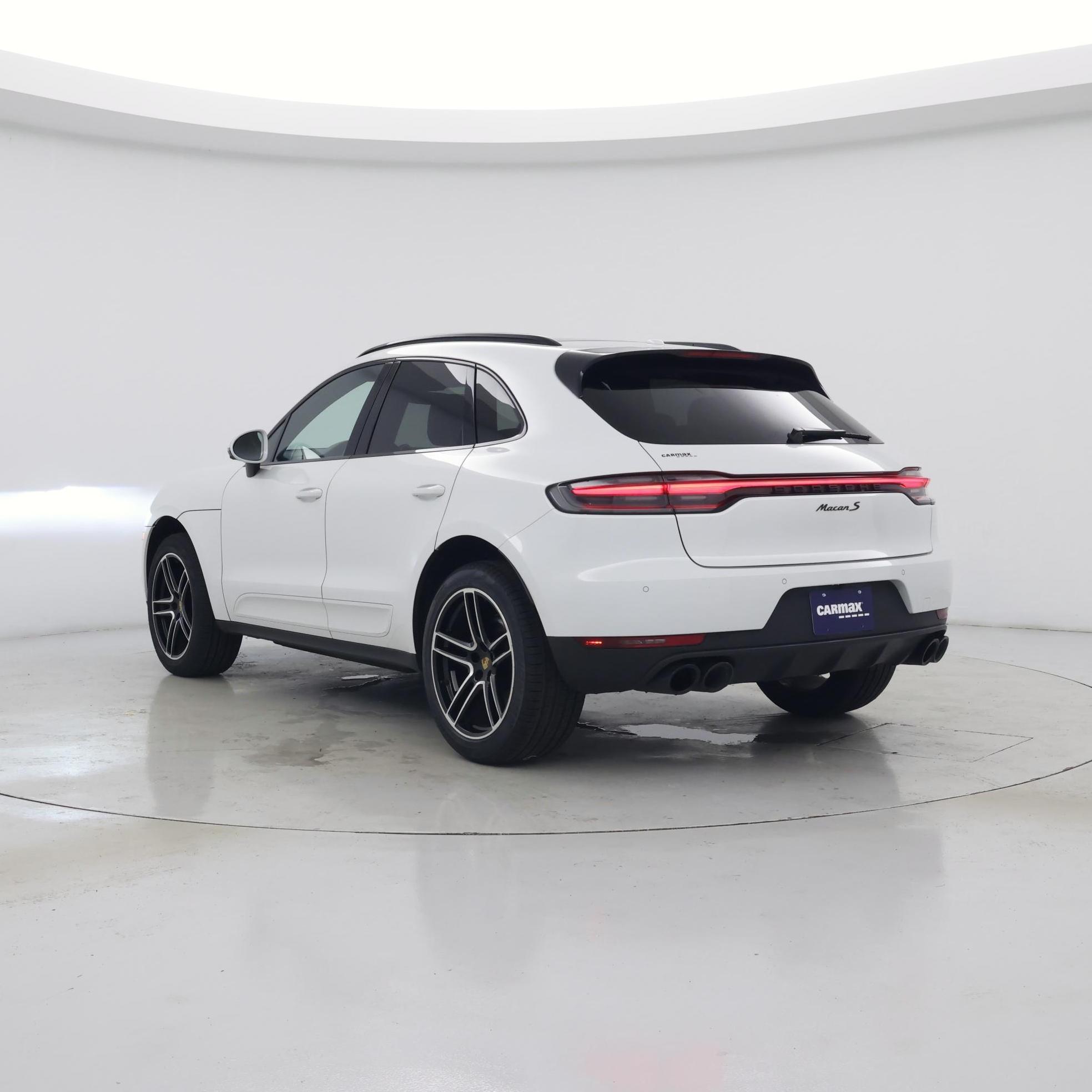 Thumbnail: 2021 Porsche Macan - 2