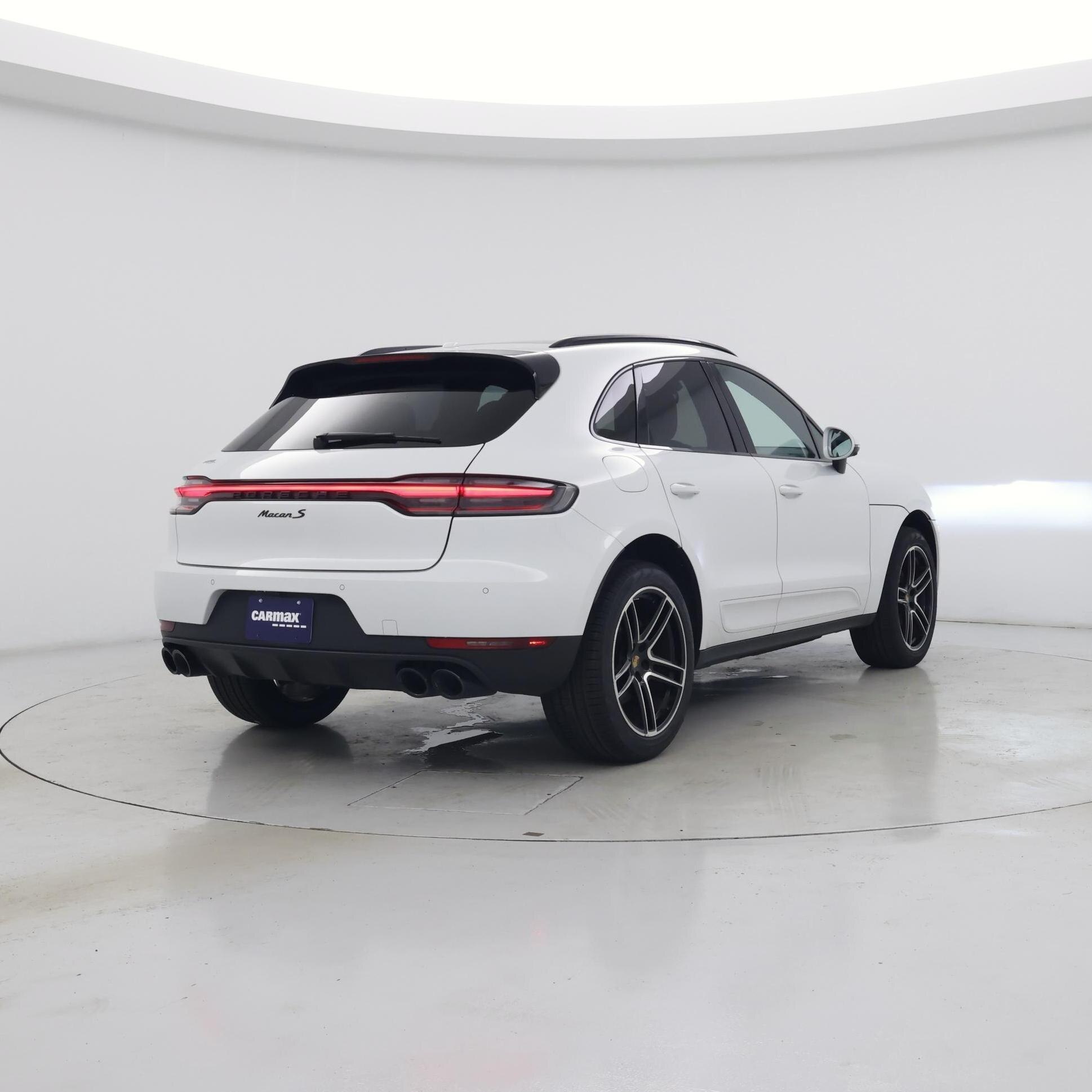 Thumbnail: 2021 Porsche Macan - 8
