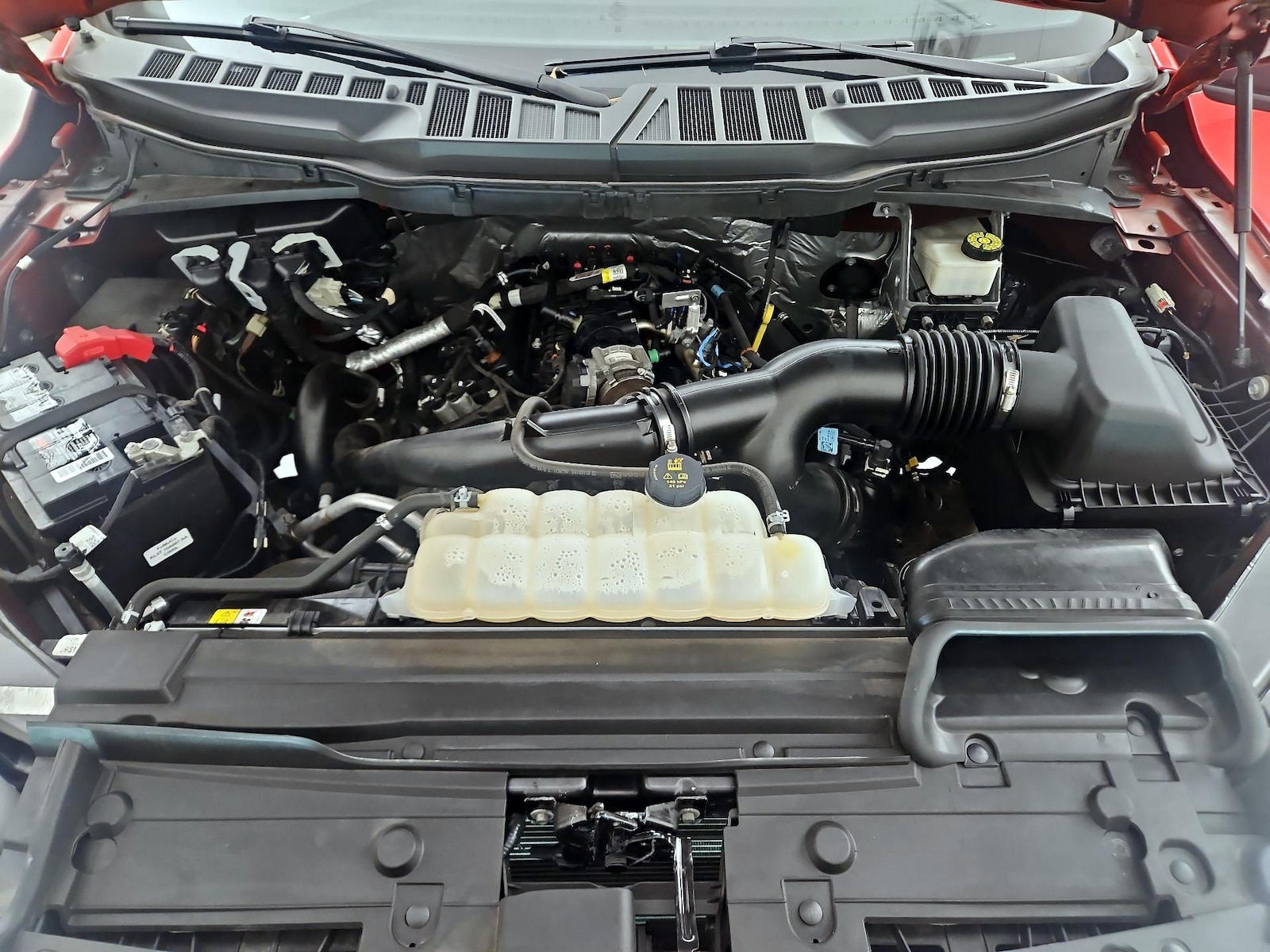 2023 Ford F-150 XLT - Photo 23