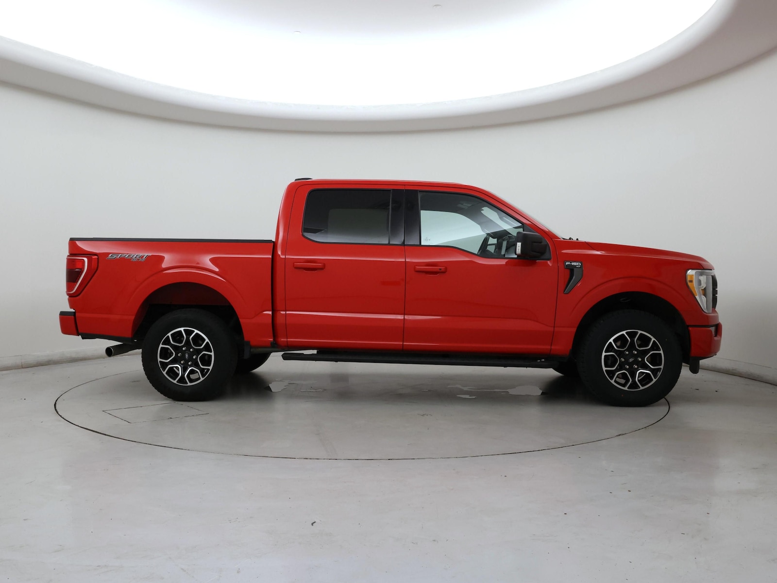 2023 Ford F-150 XLT - Photo 8