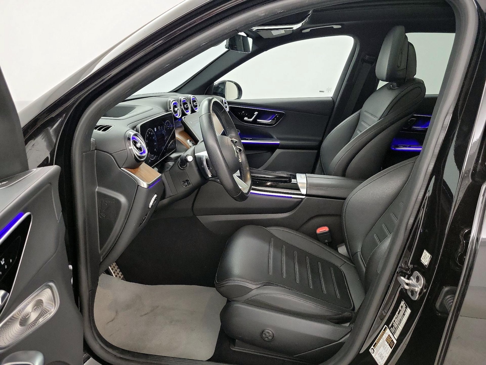 2023 Mercedes-Benz GLC GLC 300 - Photo 12
