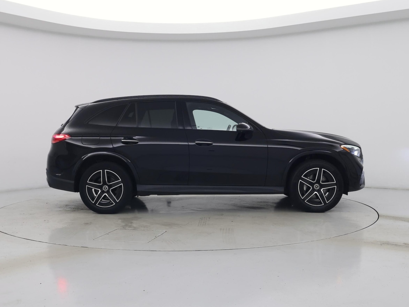 2023 Mercedes-Benz GLC GLC 300 - Photo 8