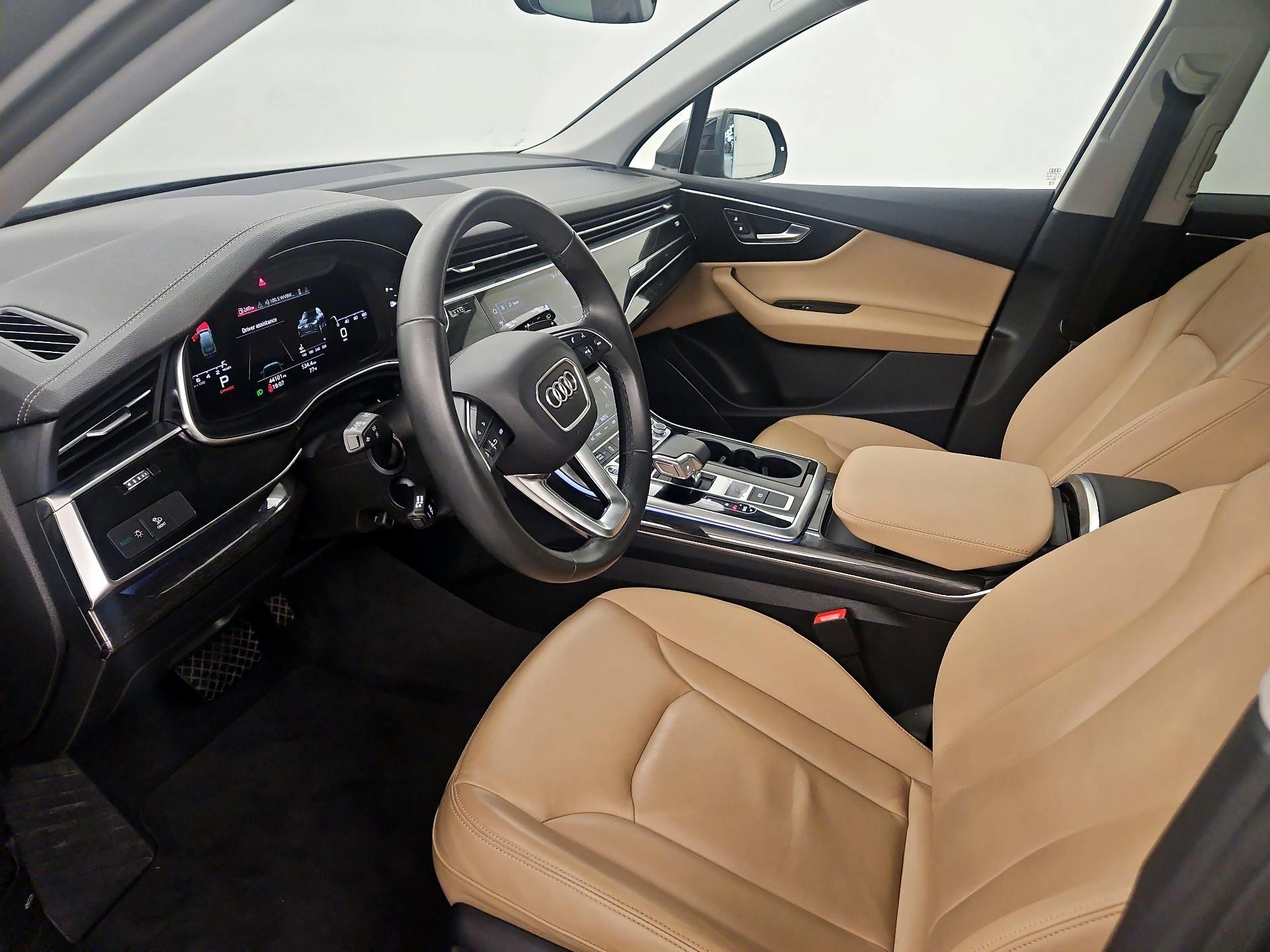 Thumbnail: 2023 Audi Q7 - 11