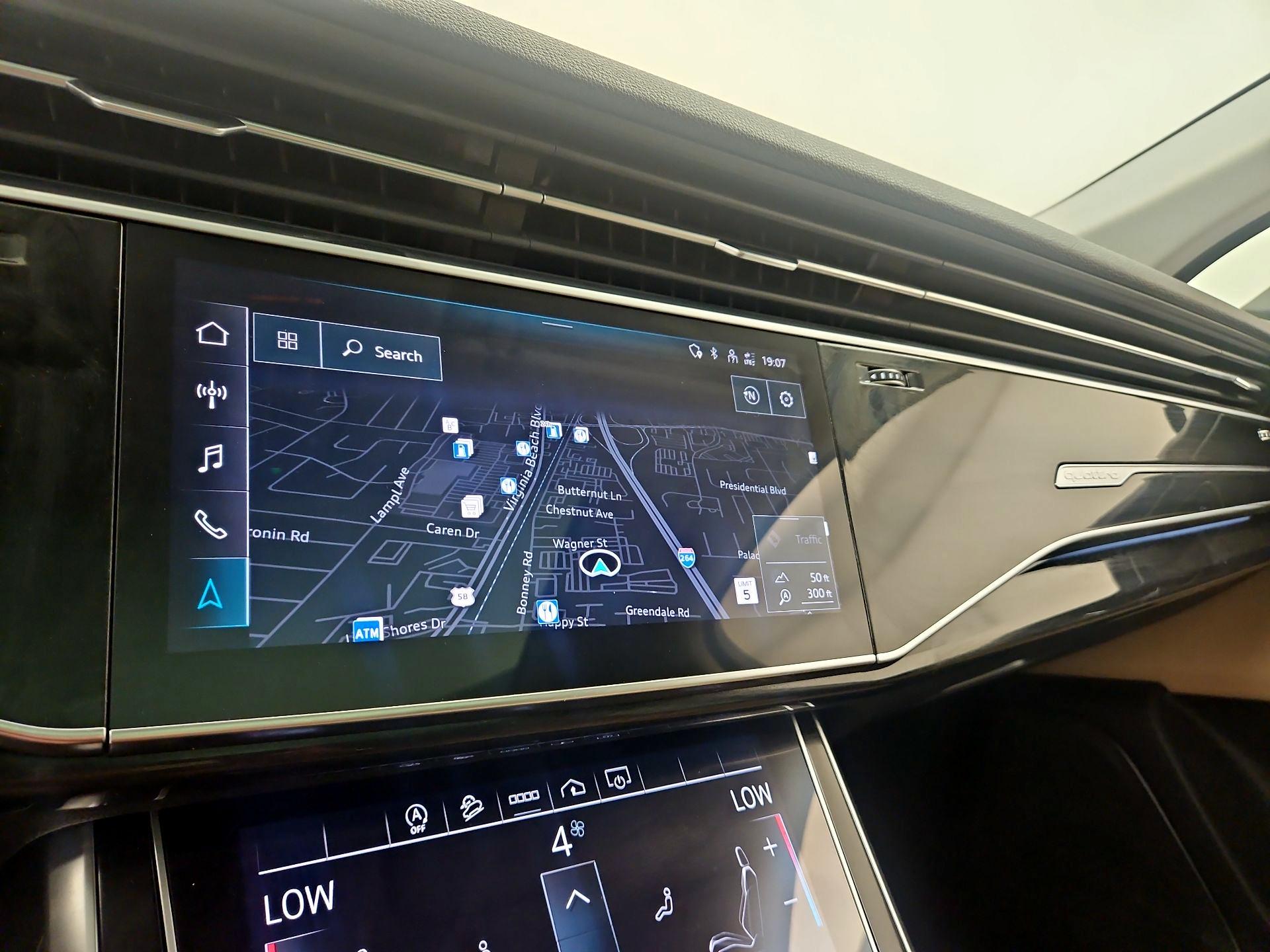 Thumbnail: 2023 Audi Q7 - 13