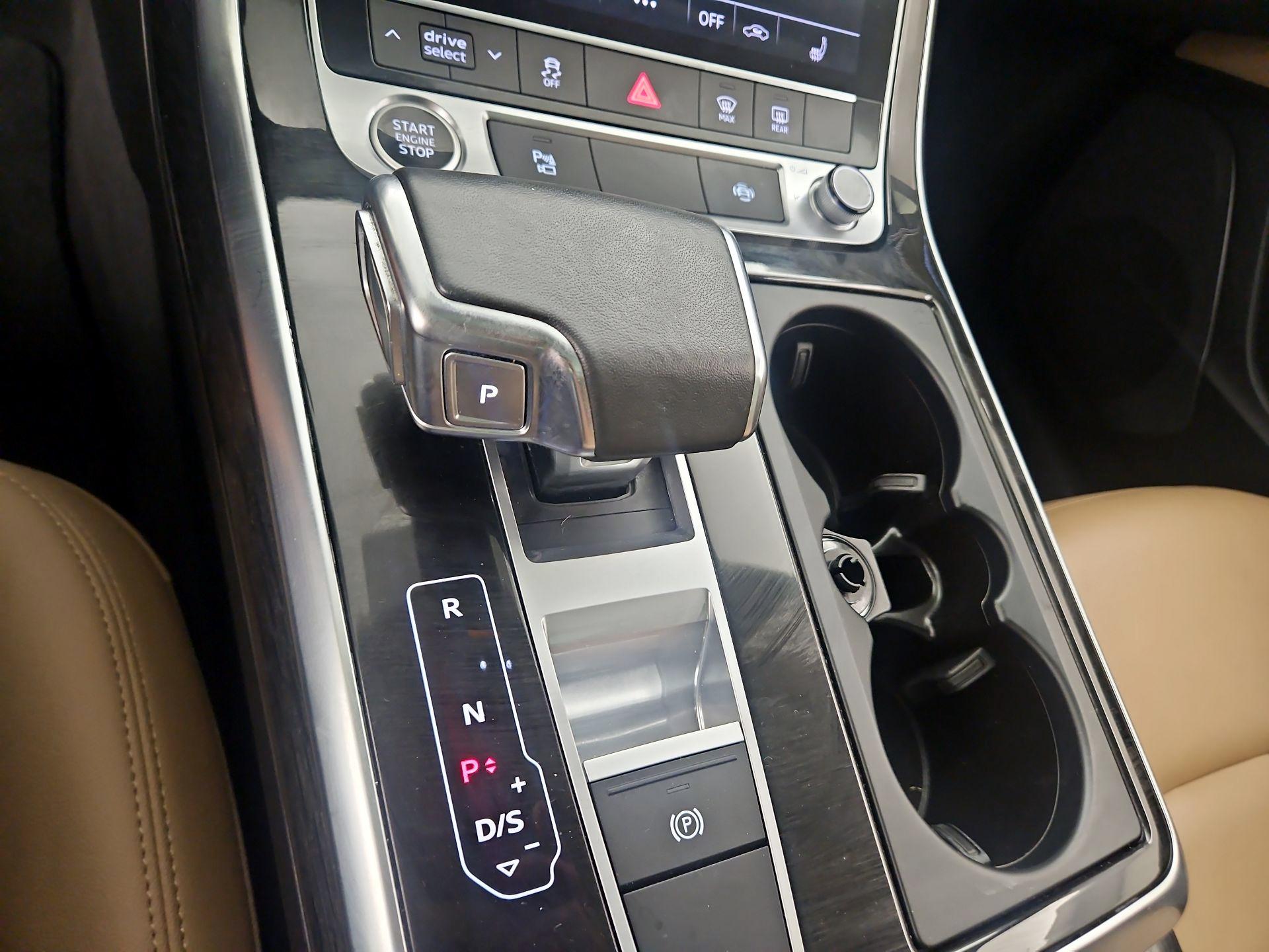 Thumbnail: 2023 Audi Q7 - 16