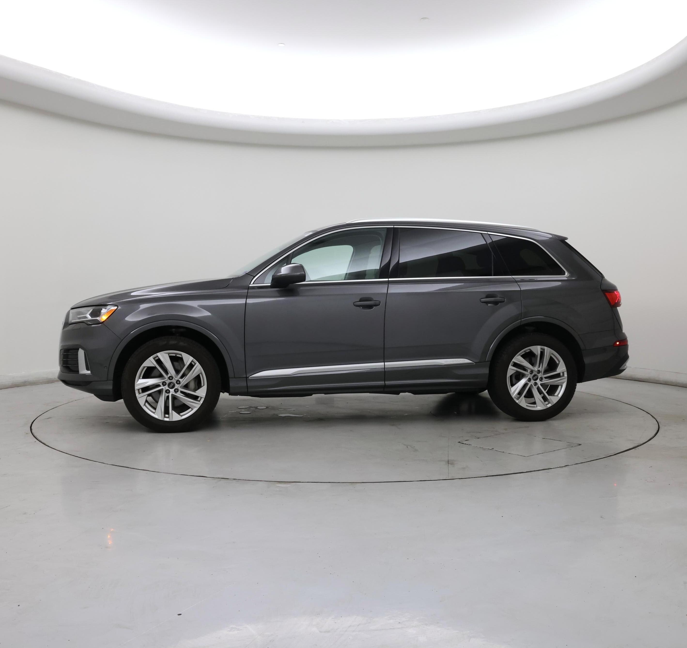 Thumbnail: 2023 Audi Q7 - 3