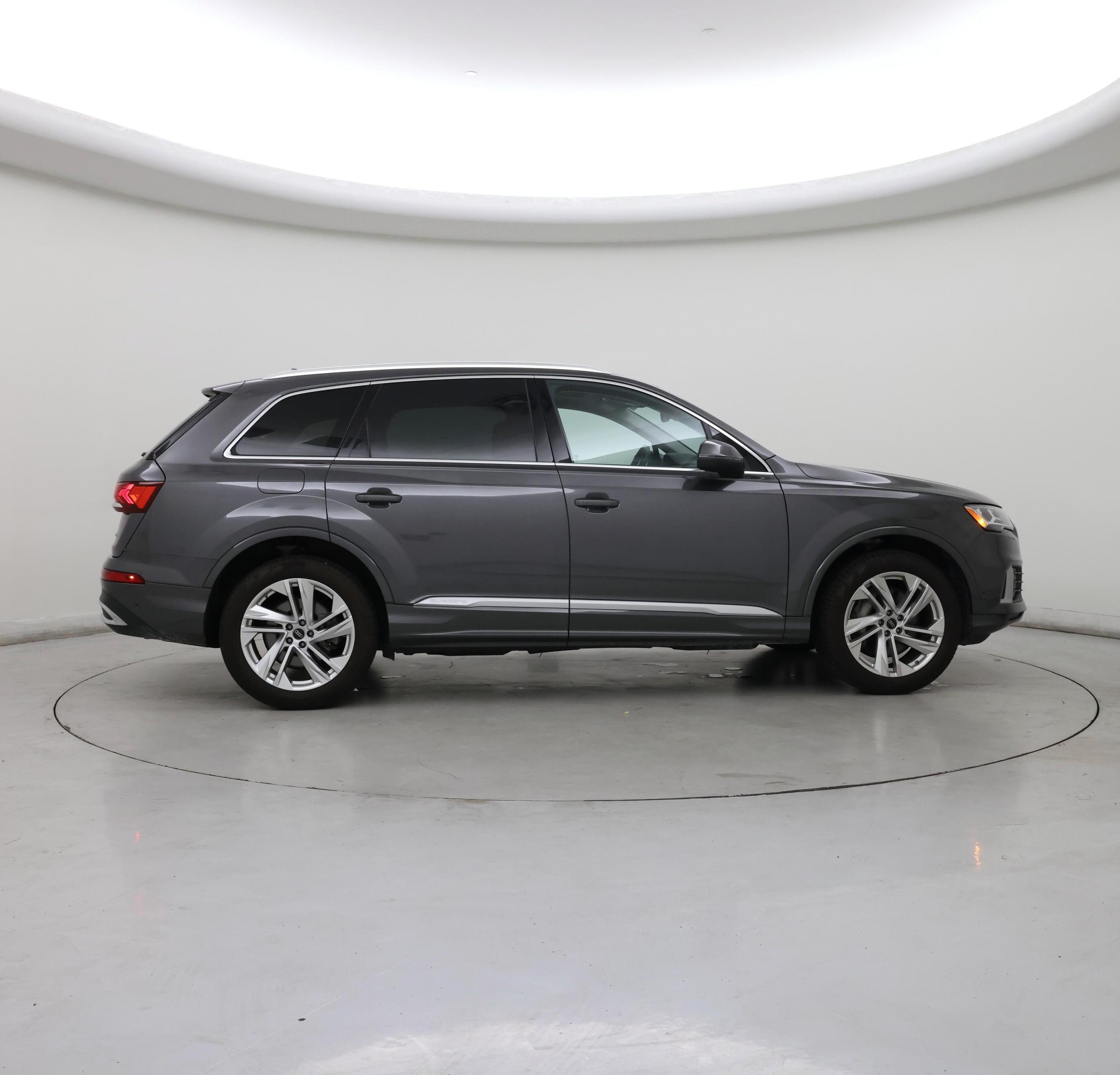 Thumbnail: 2023 Audi Q7 - 7