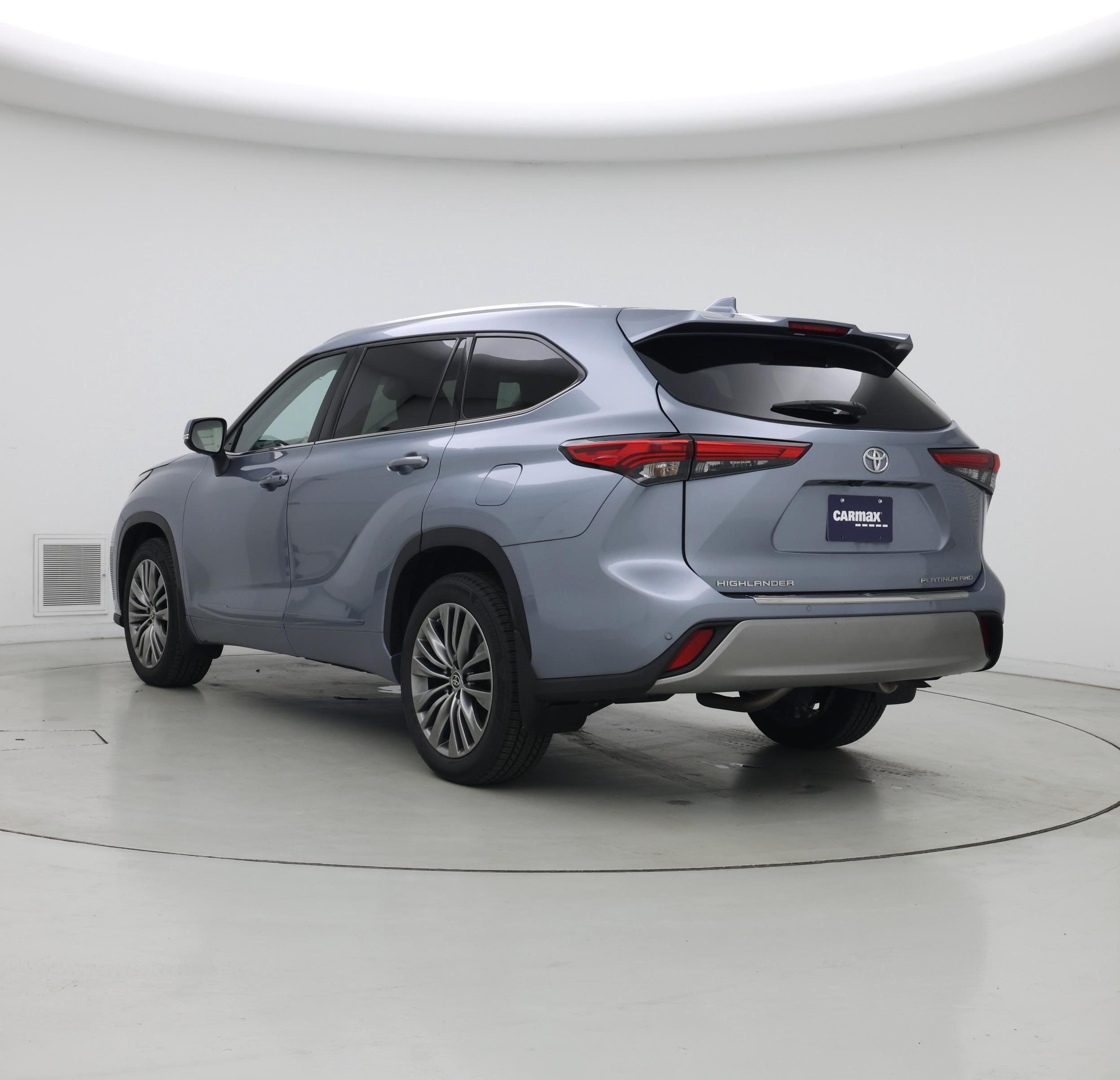 Thumbnail: 2021 Toyota Highlander - 2