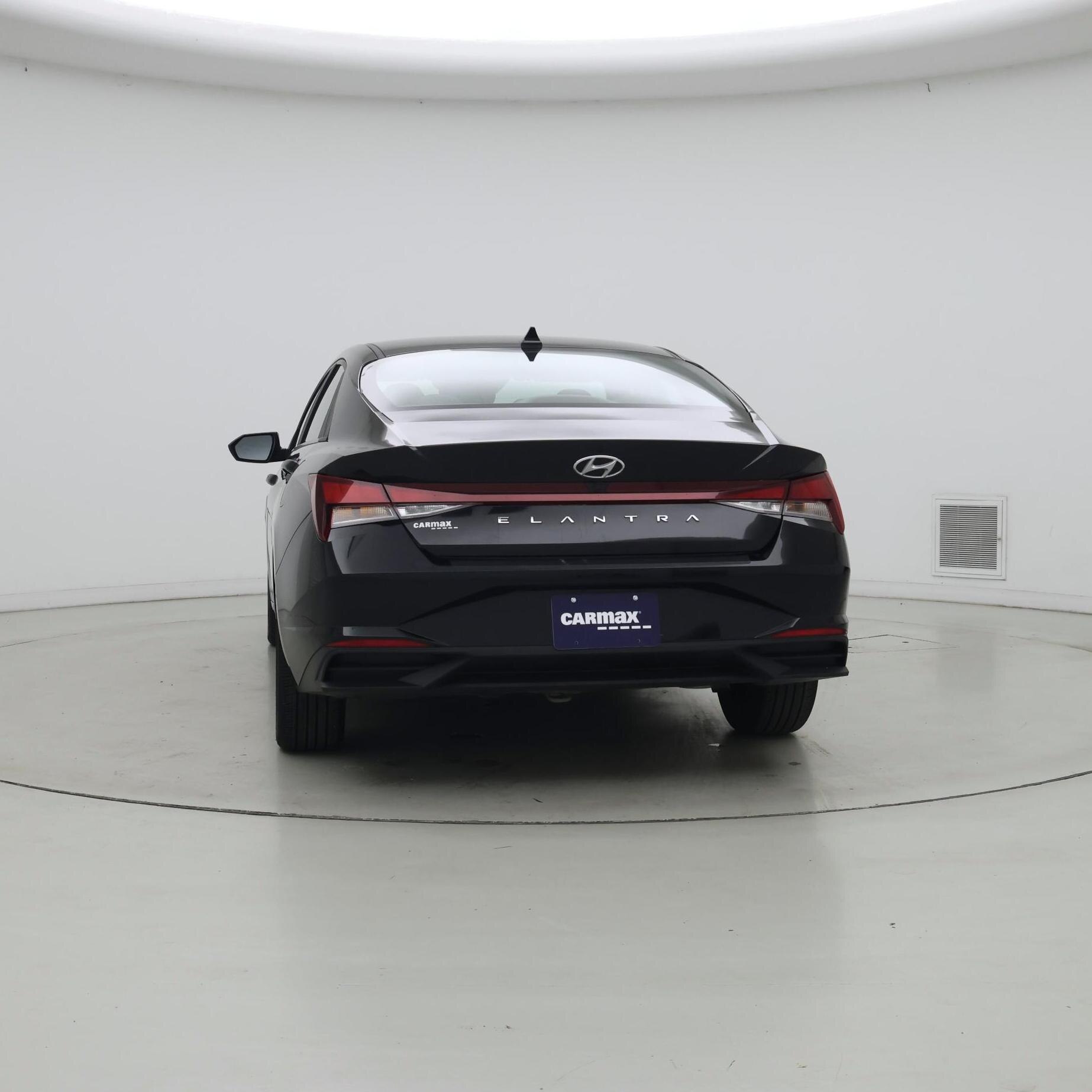 Thumbnail: 2023 Hyundai Elantra - 6