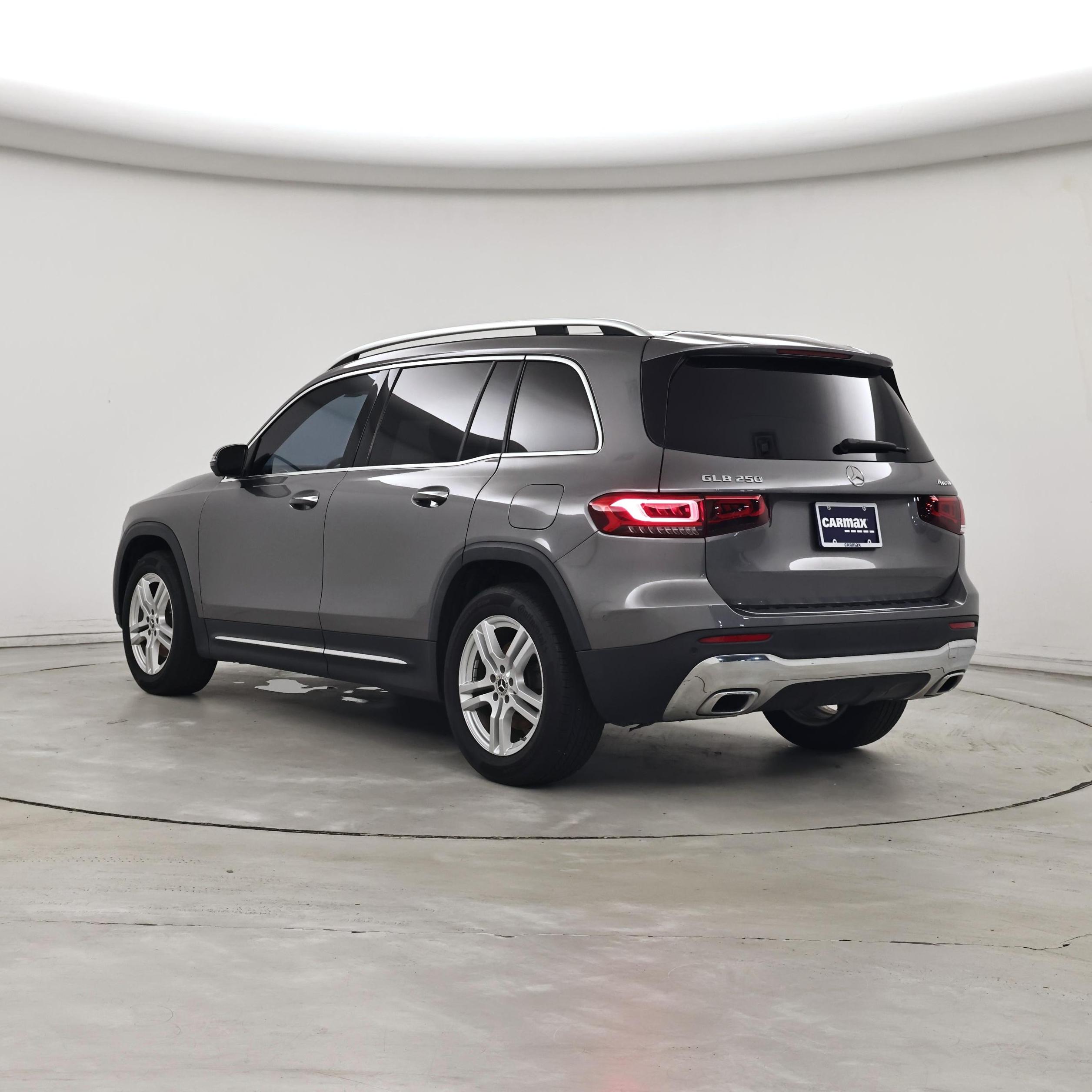 Thumbnail: 2023 Mercedes-Benz GLB - 2
