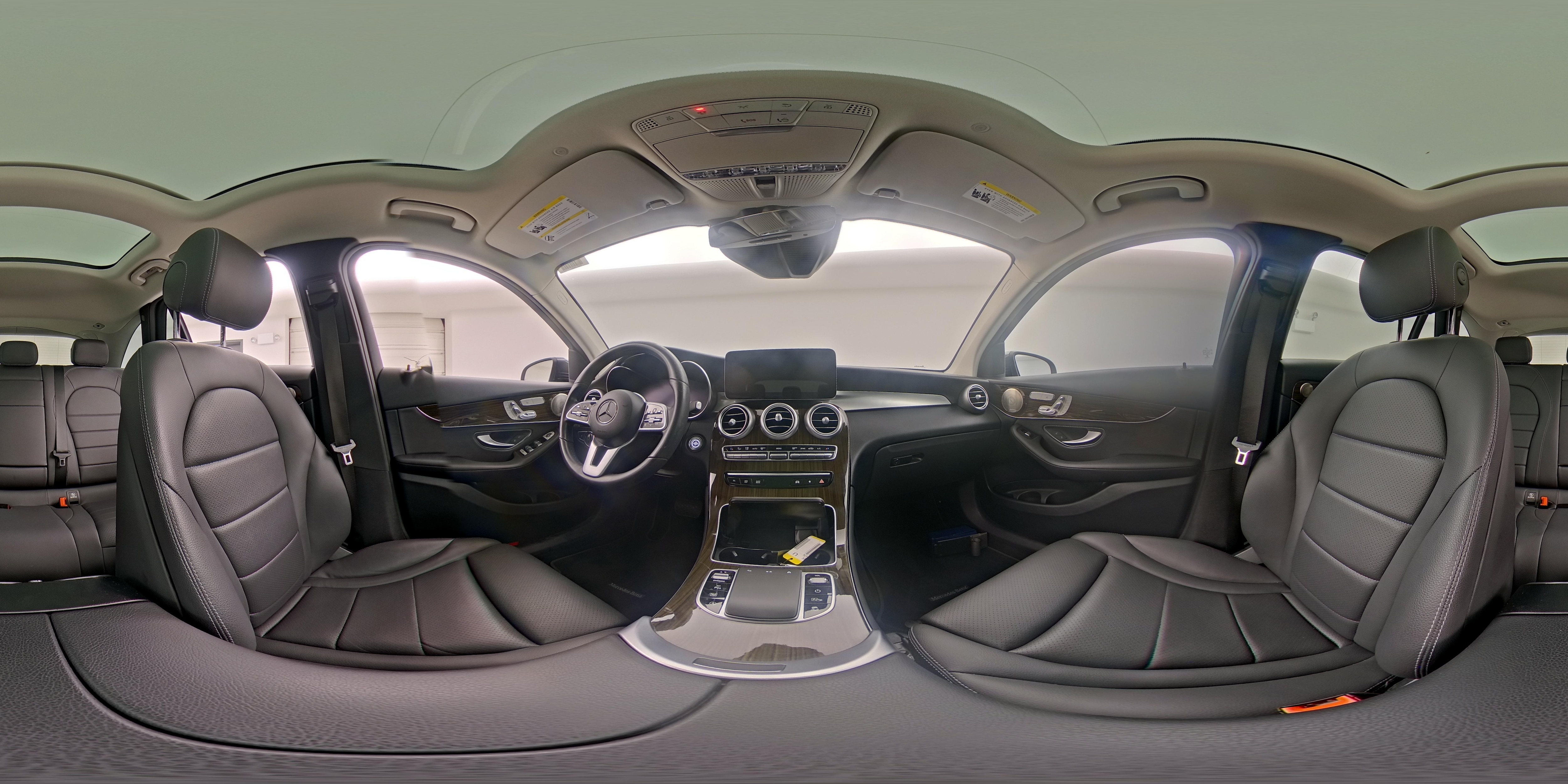 2022 Mercedes-Benz GLC GLC300 - Photo 28