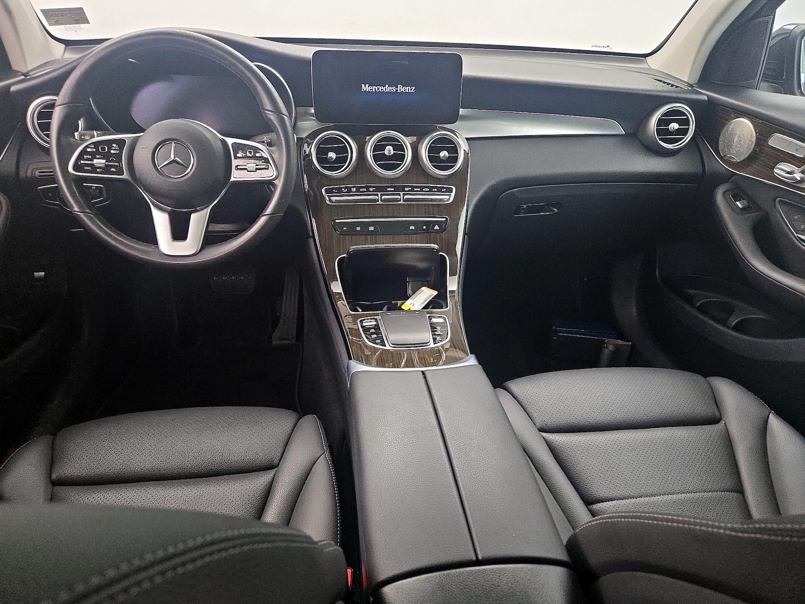 2022 Mercedes-Benz GLC GLC300 - Photo 10